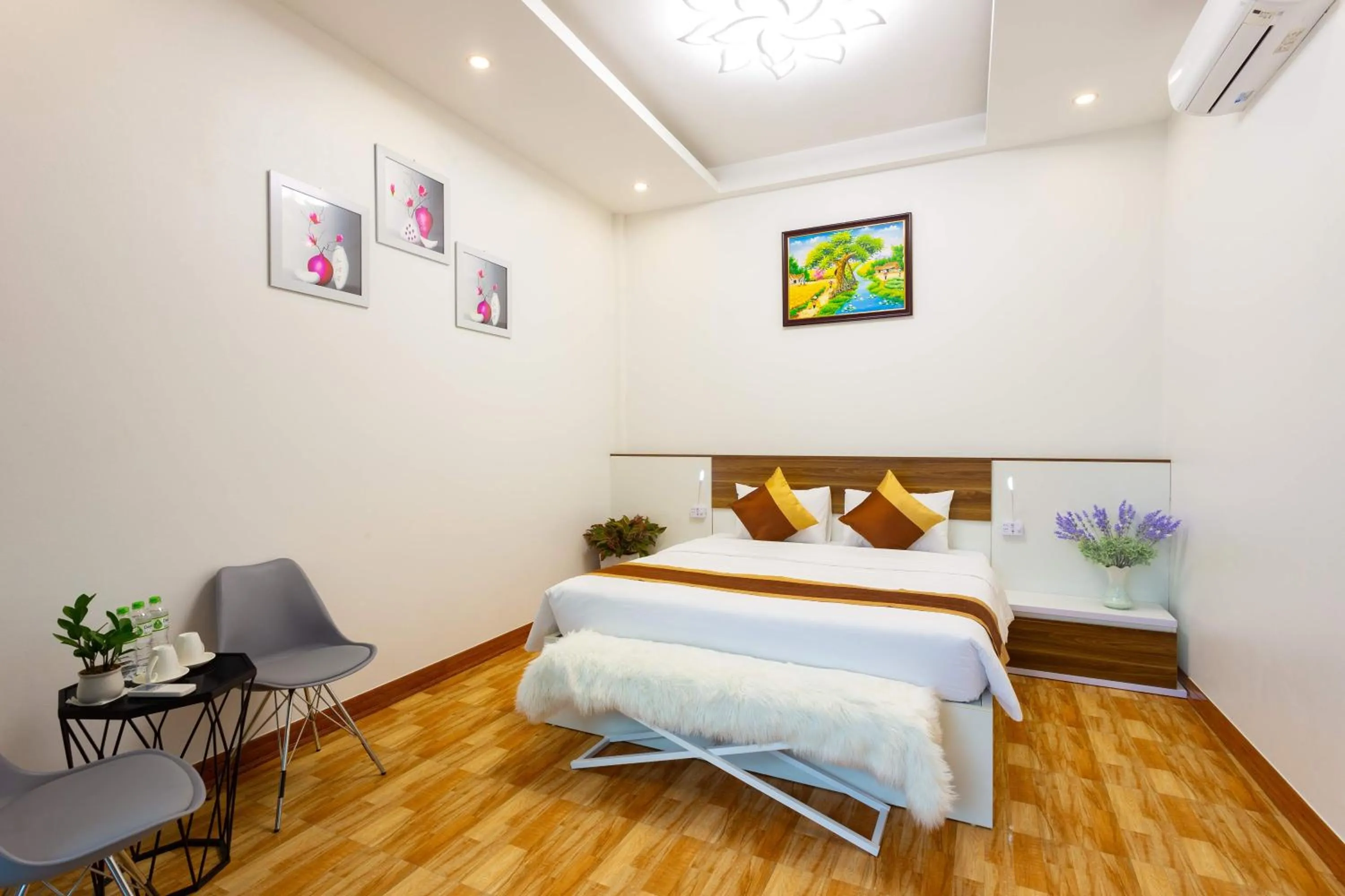 Bedroom, Bed in TAM COC SUNSHINE HOTEL