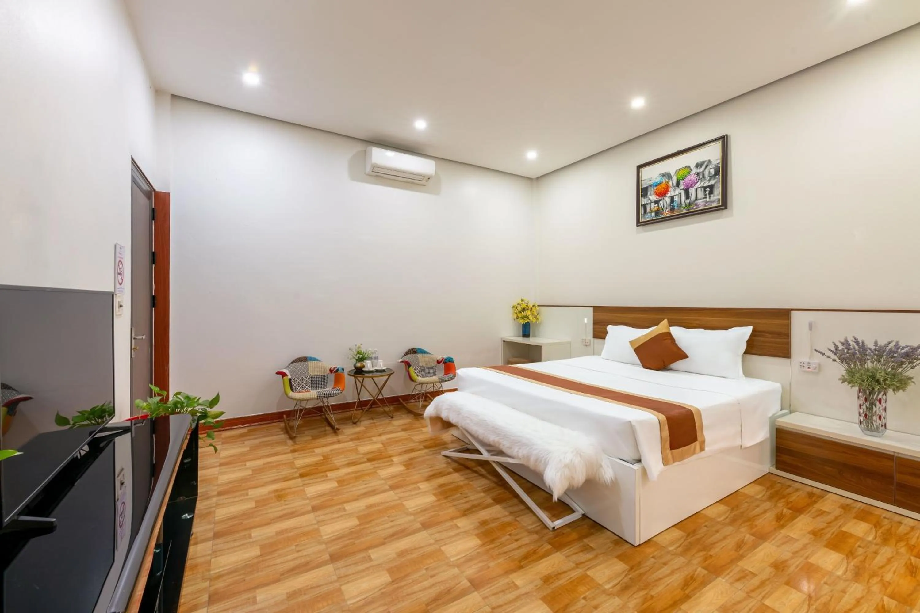 Bed in TAM COC SUNSHINE HOTEL