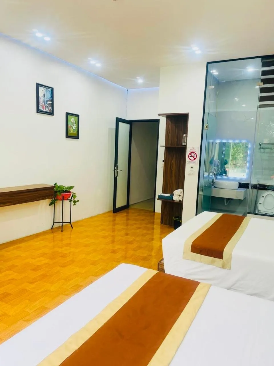 Bedroom, Bed in TAM COC SUNSHINE HOTEL