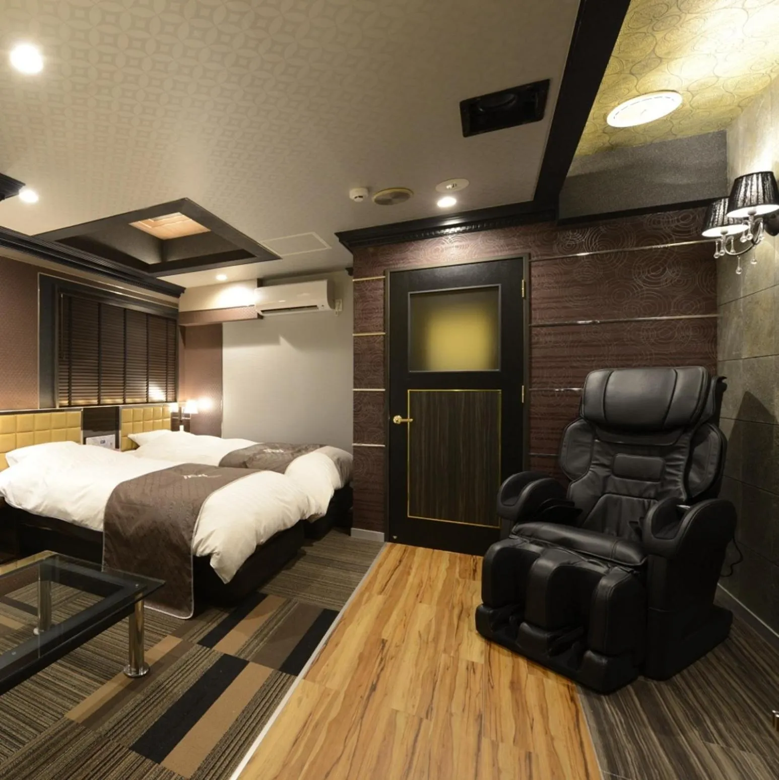 Bed in Hotels & Resort Feel