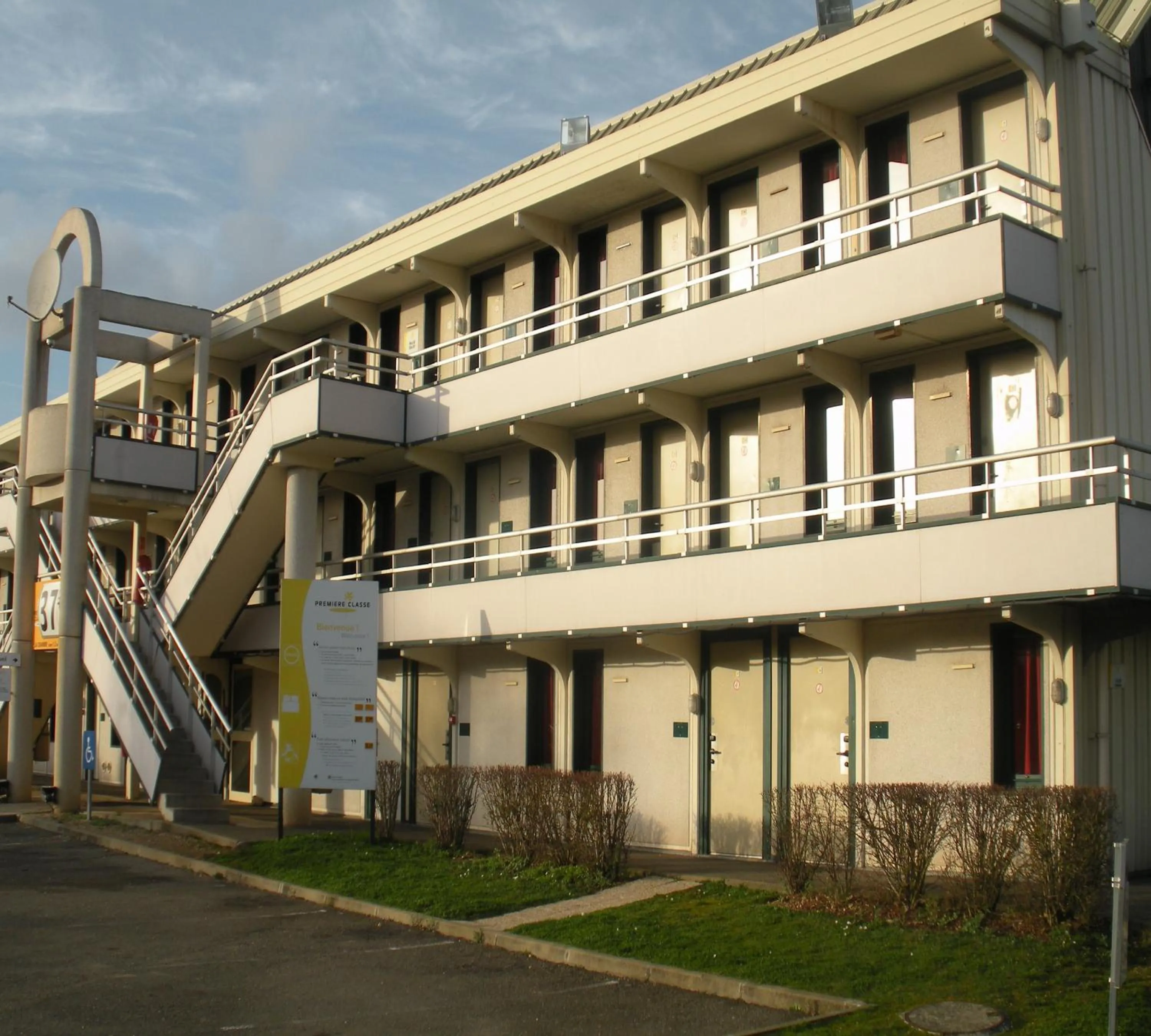 Facade/entrance in Premiere Classe Dreux