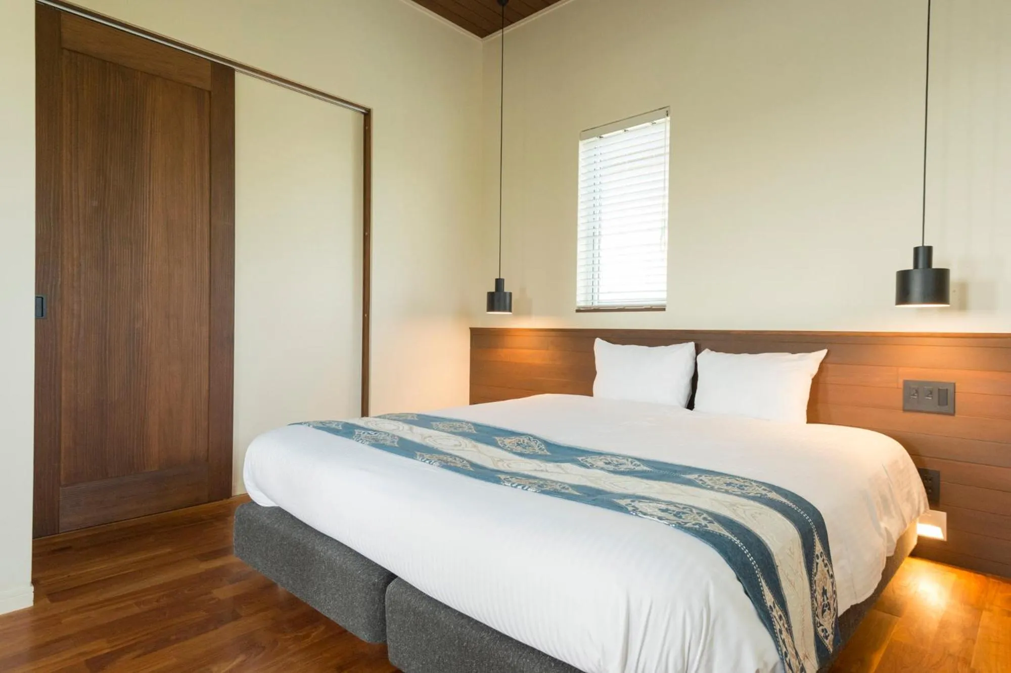 Bedroom, Bed in Mihana Onnason