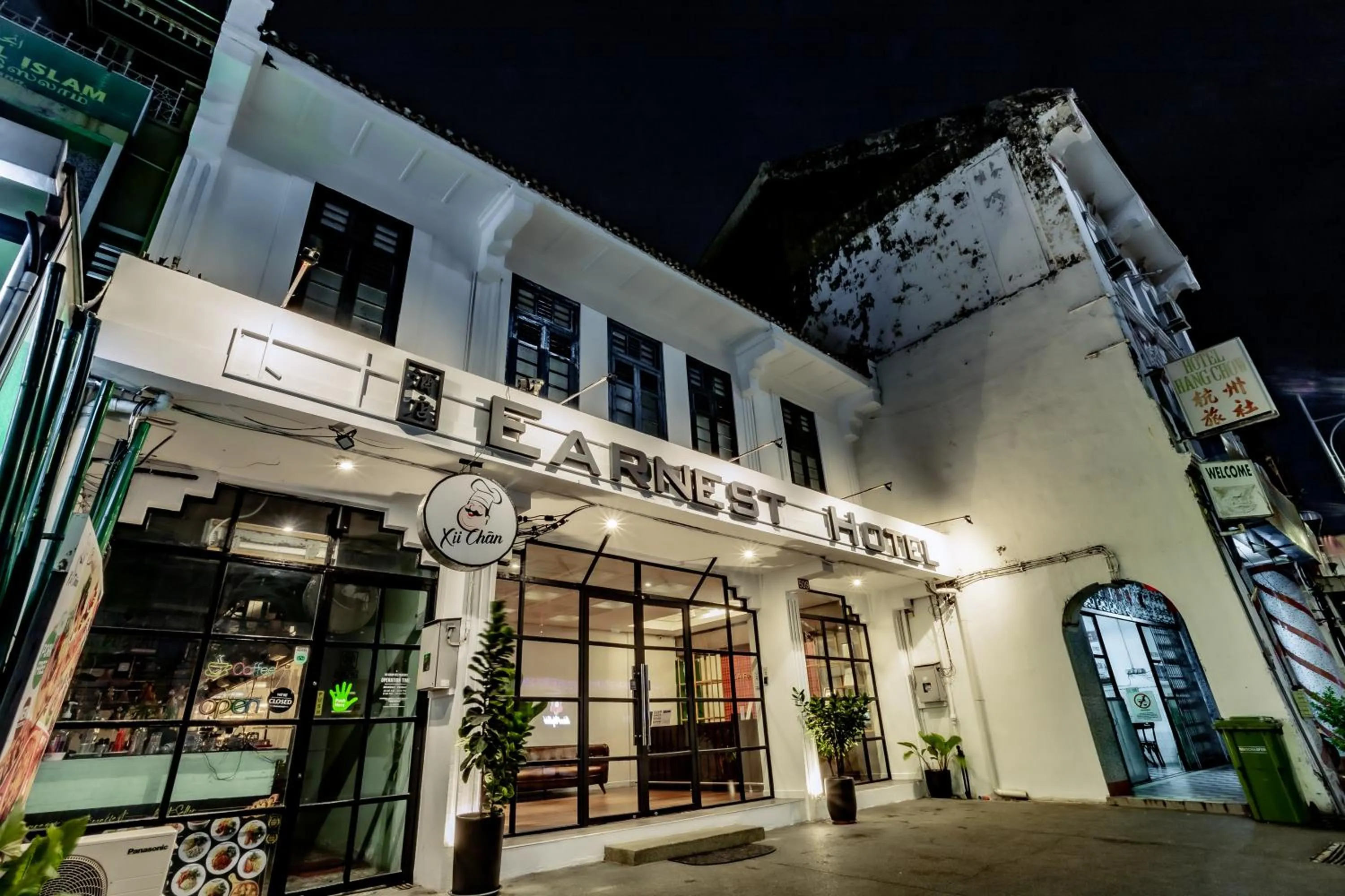 Property building in Earnest Hotel Georgetown