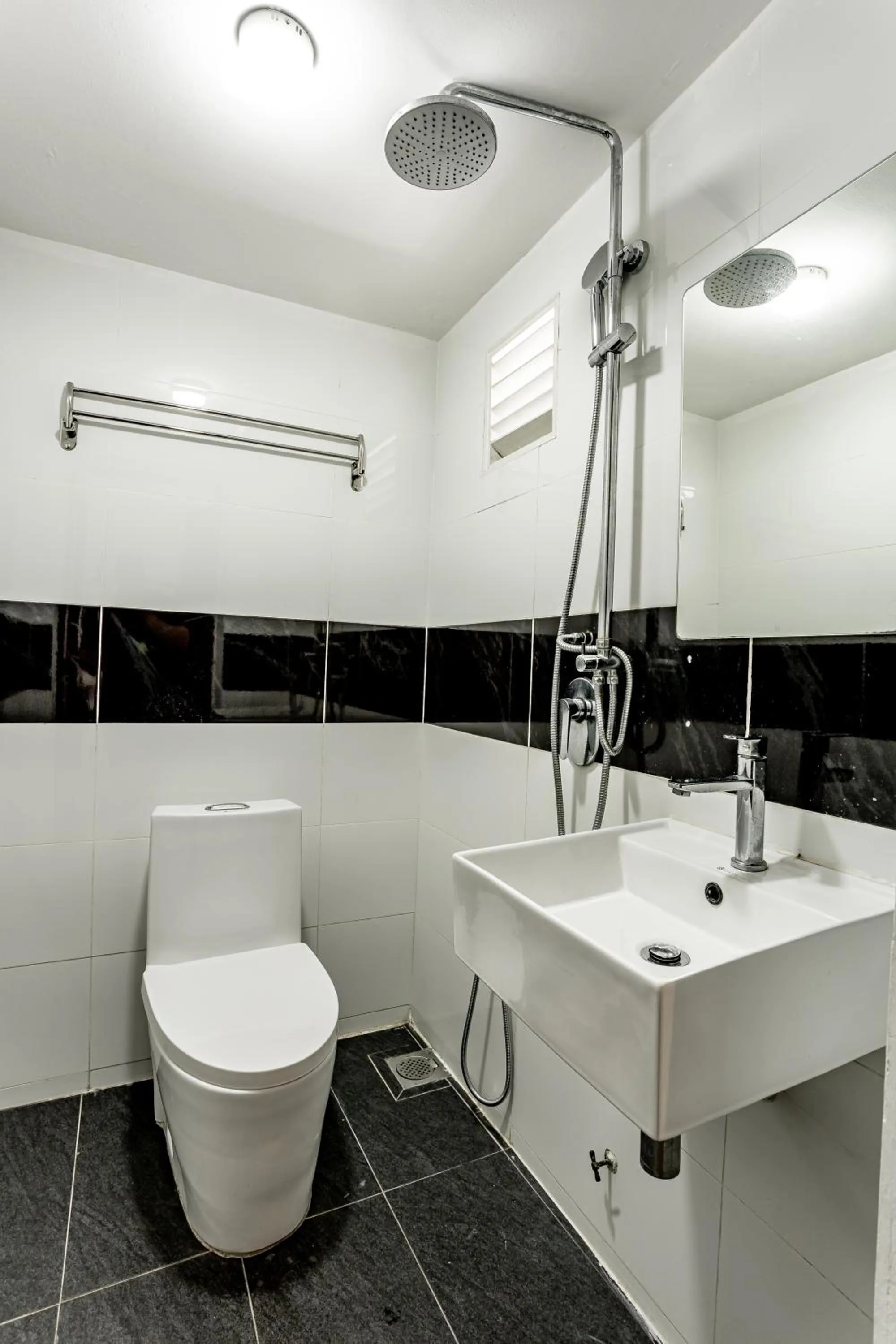 Bathroom in Earnest Hotel Georgetown