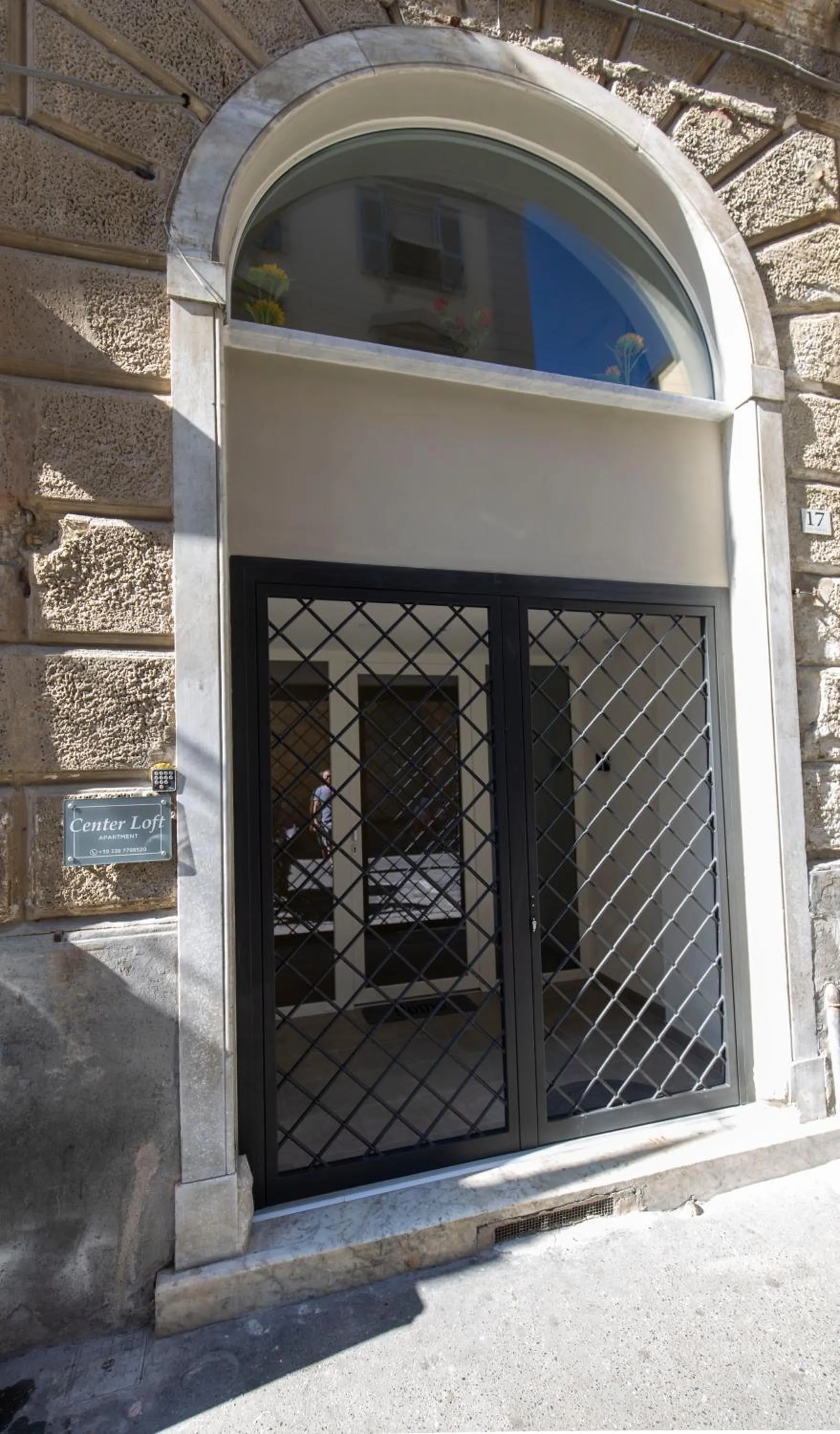 Facade/entrance in Center Loft Apartment