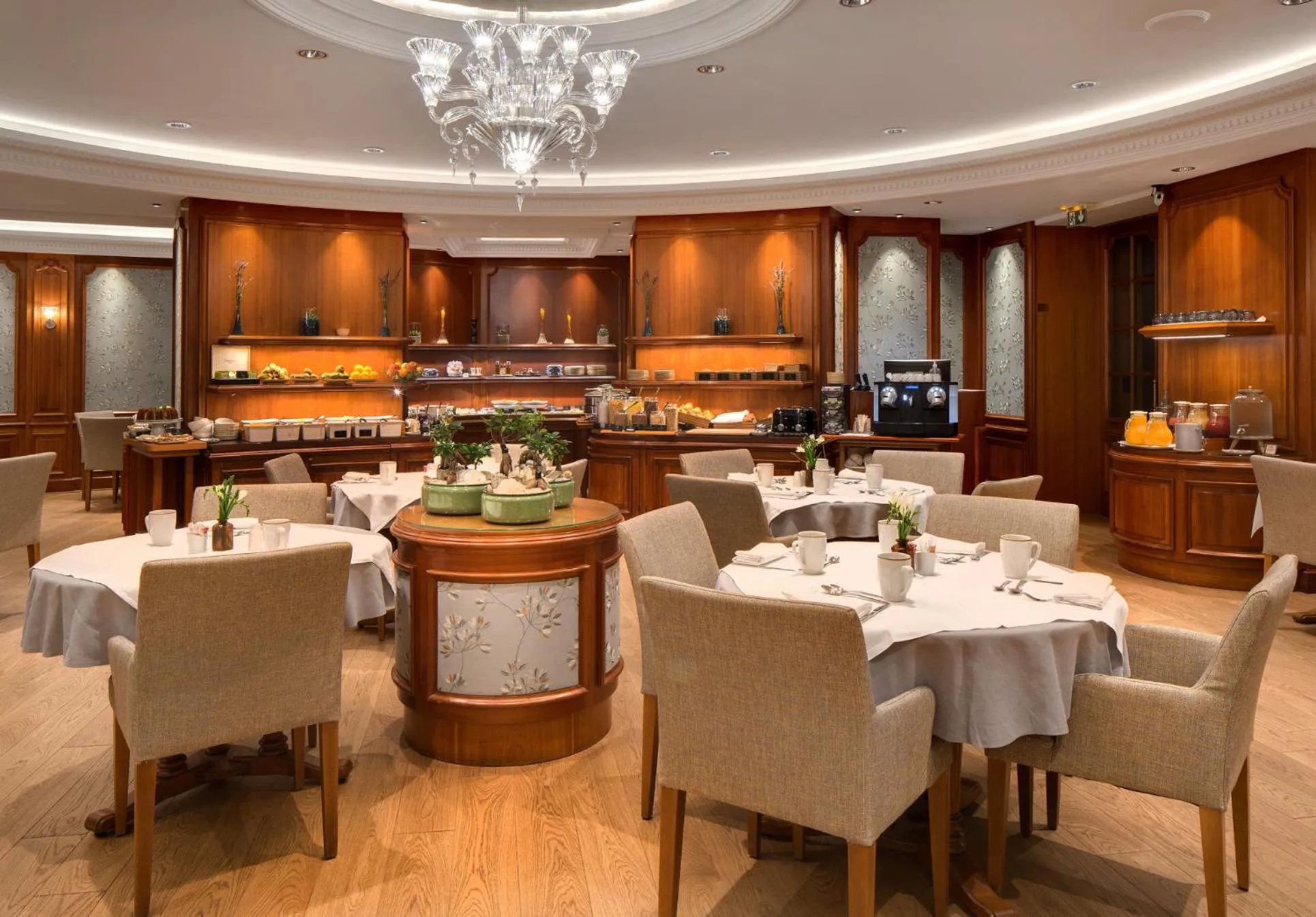 Breakfast in Hôtel Château Frontenac