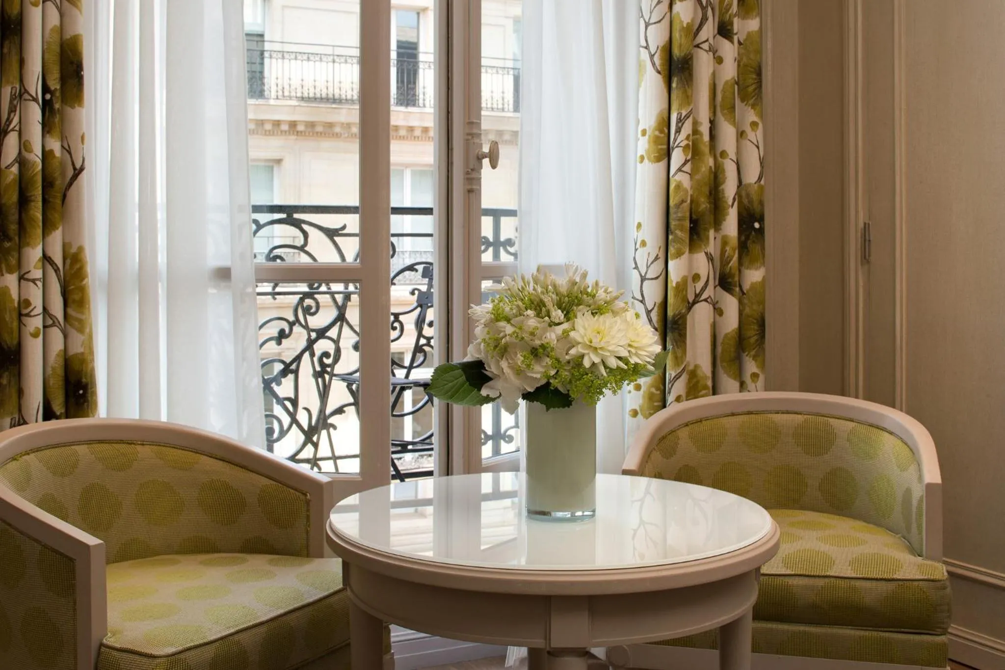 Bedroom in Hôtel Château Frontenac