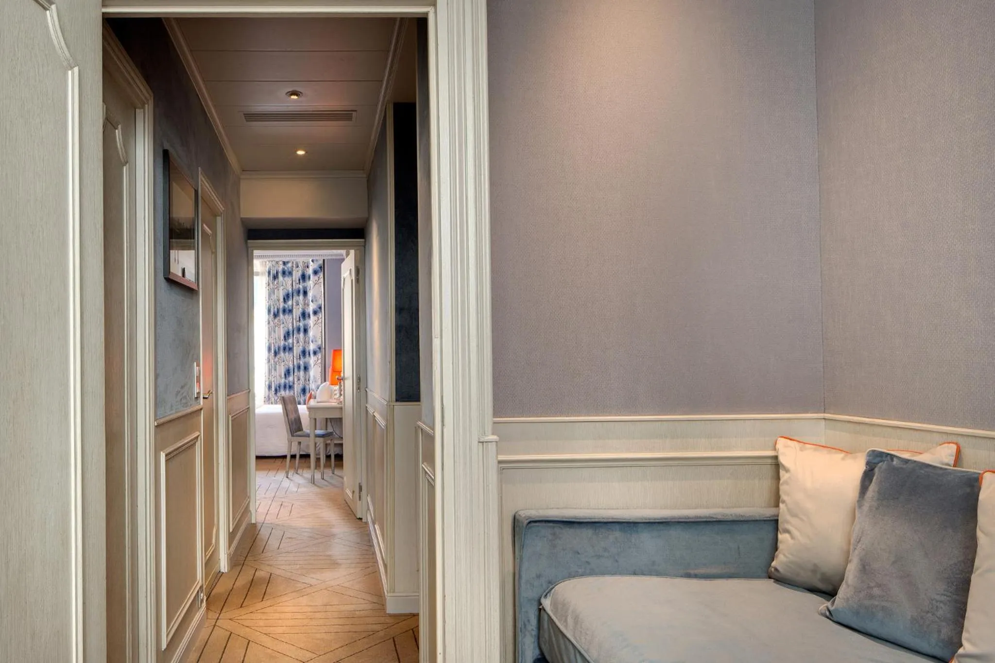 Bedroom in Hôtel Château Frontenac