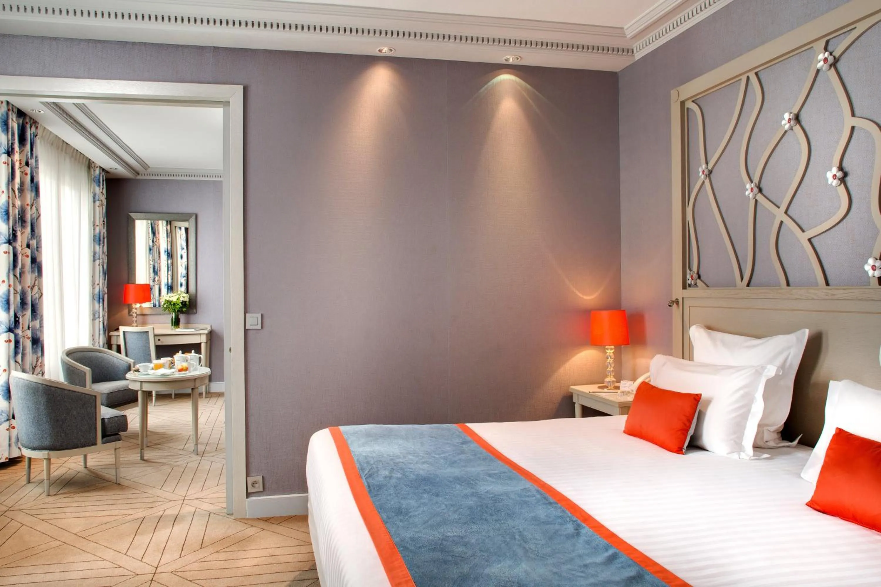 Bedroom, Bed in Rochester Champs Elysees