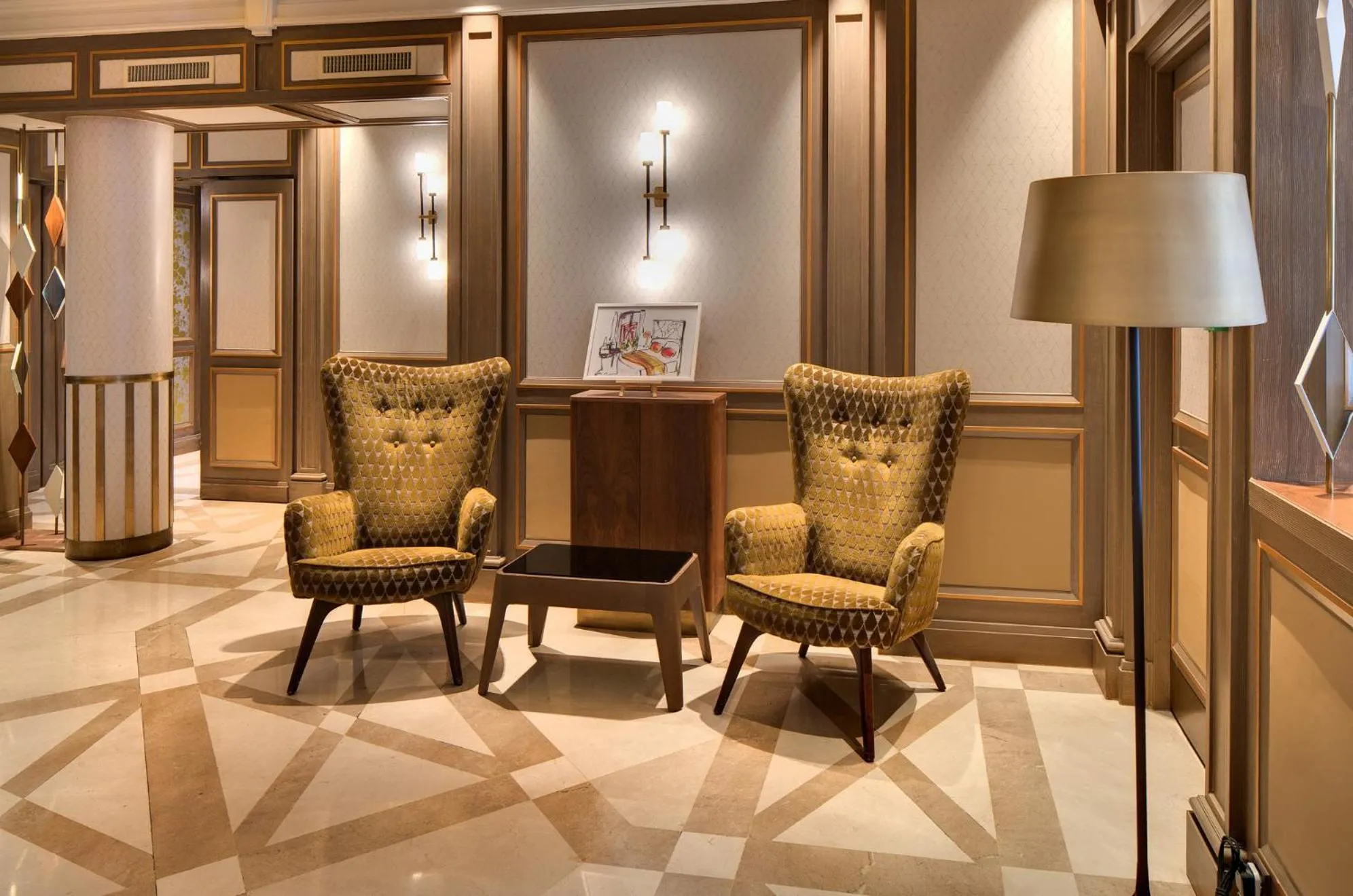 Decorative detail in Rochester Champs Elysees