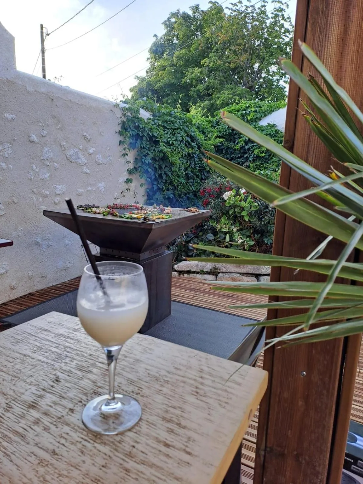 Patio in Logis Hôtel Restaurant L'Odyssée Champêtre