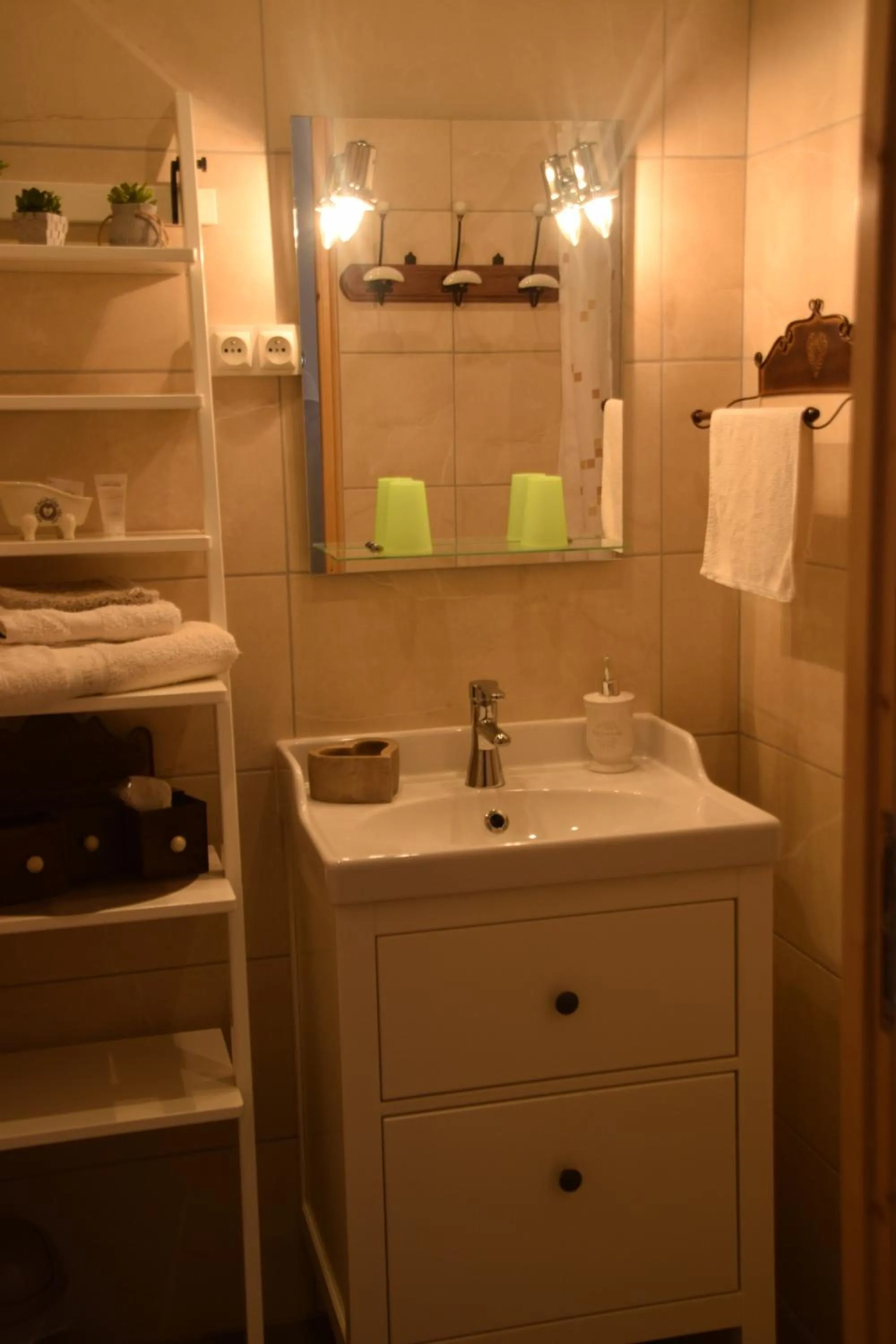 Decorative detail in Au cœur de la lys