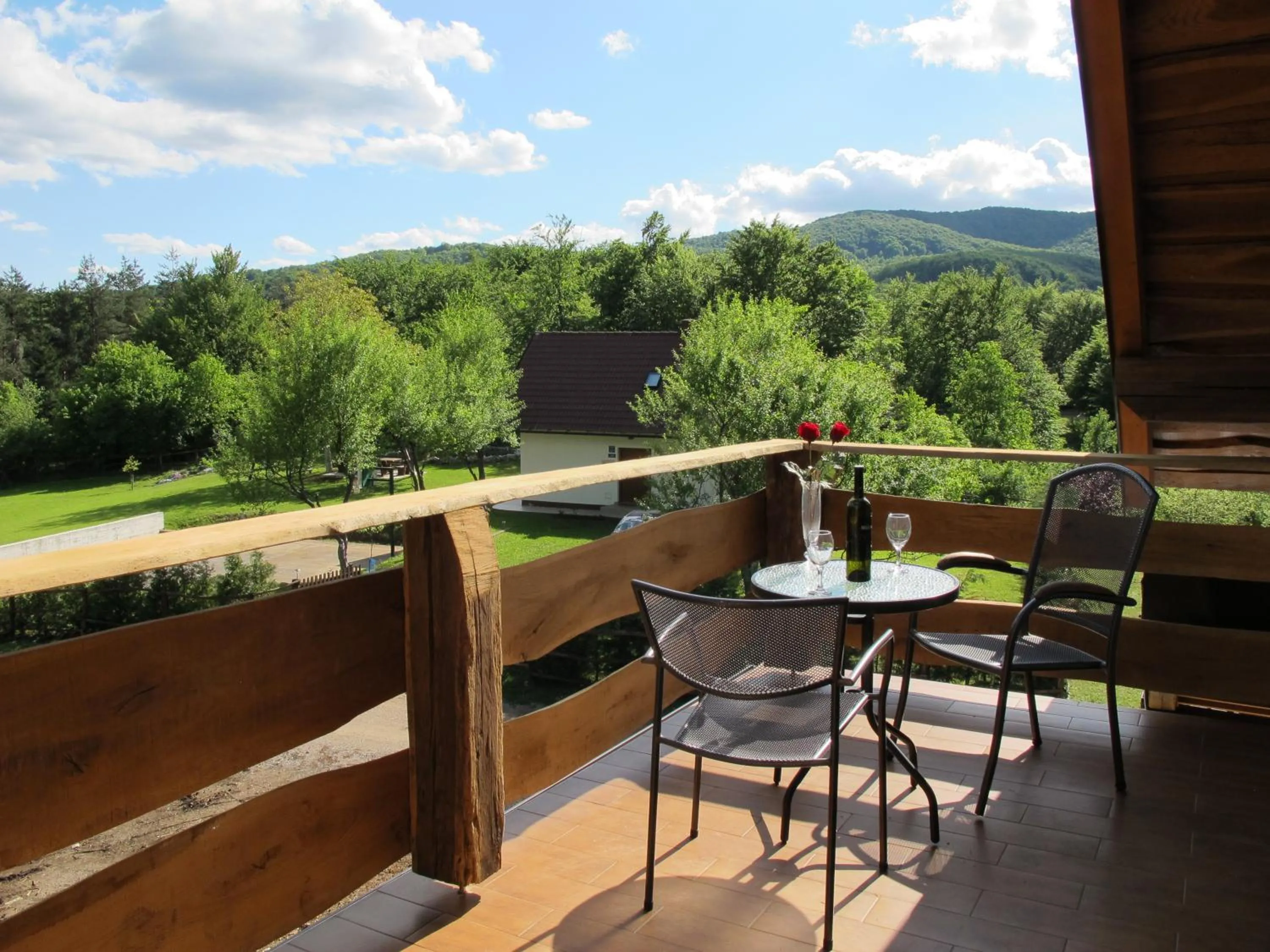 Deluxe Double Room with Terrace in B&B Plitvica Lodge
