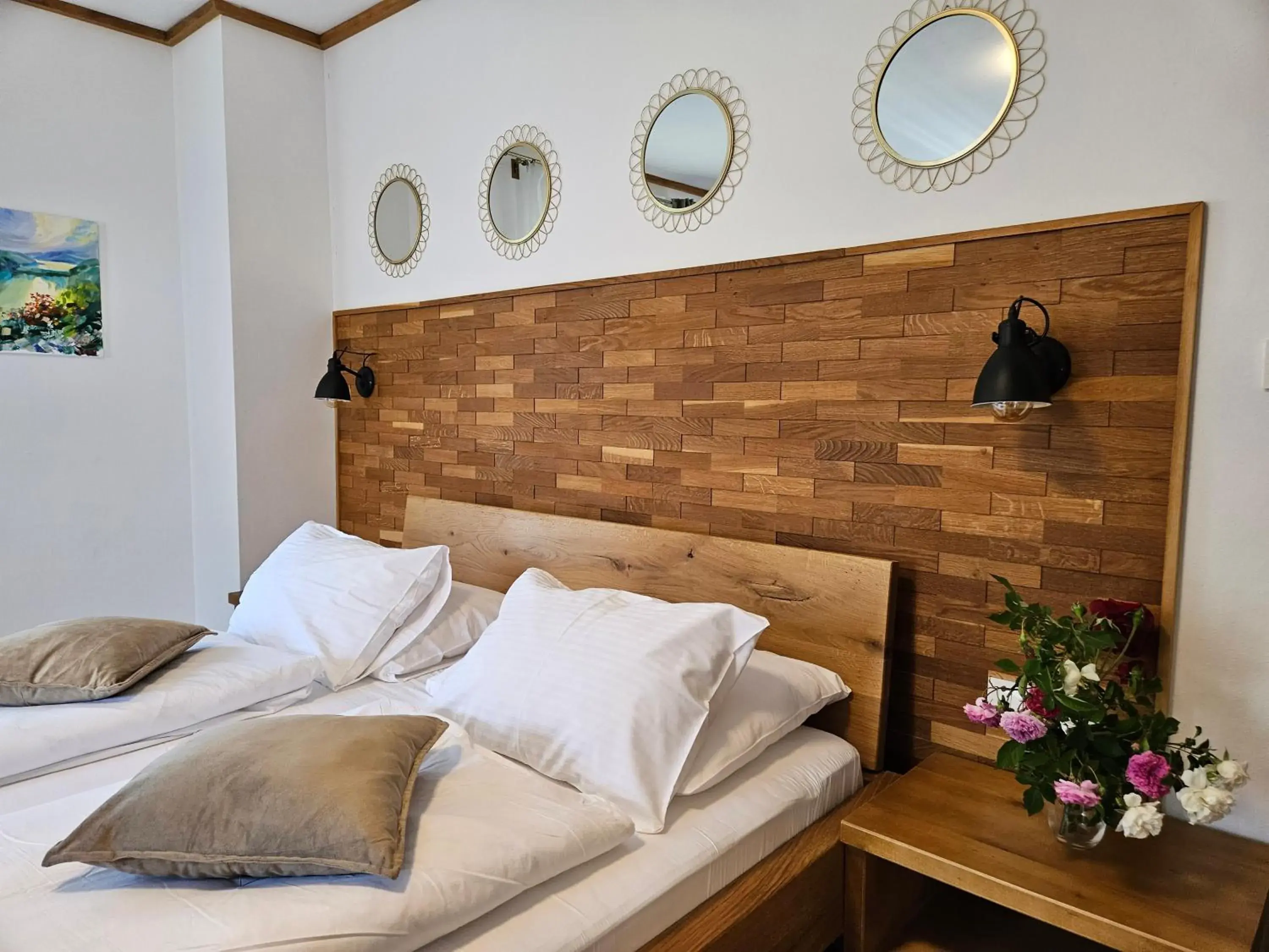 Deluxe King Room in B&B Plitvica Lodge Deluxe King Room in B&B Plitvica Lodge