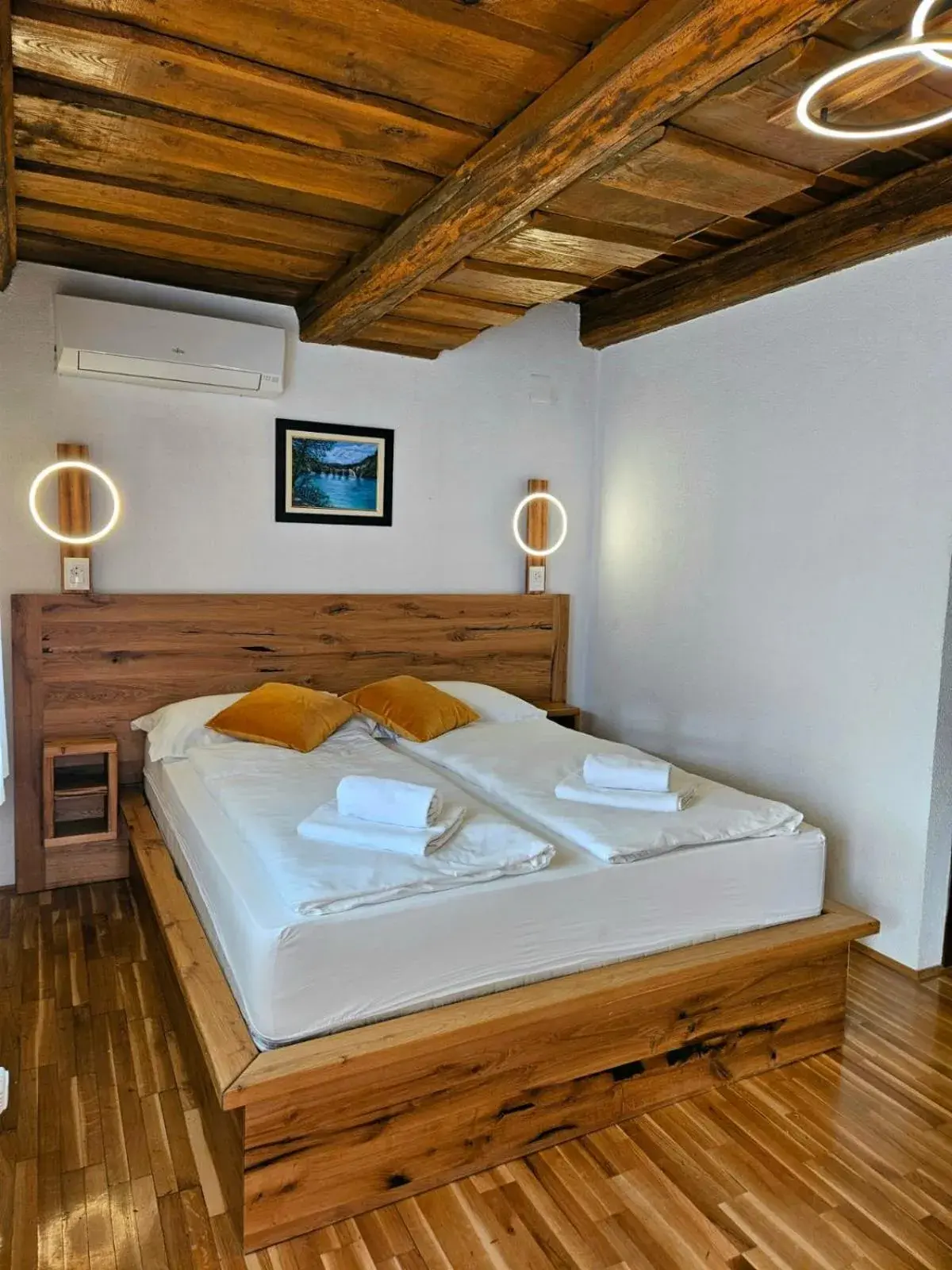 Standard Double Room with Patio in B&B Plitvica Lodge Standard Double Room with Patio in B&B Plitvica Lodge