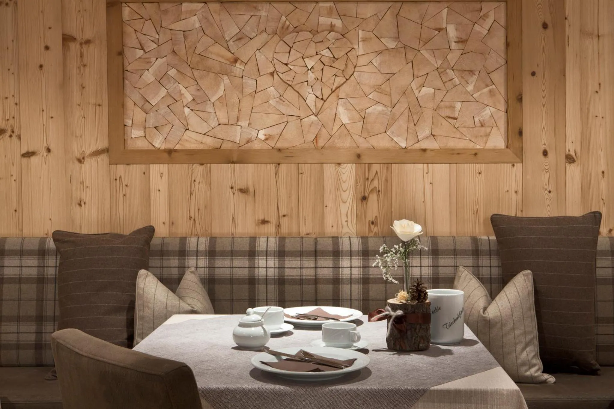 Restaurant/places to eat in Hotel Comploj Adults only