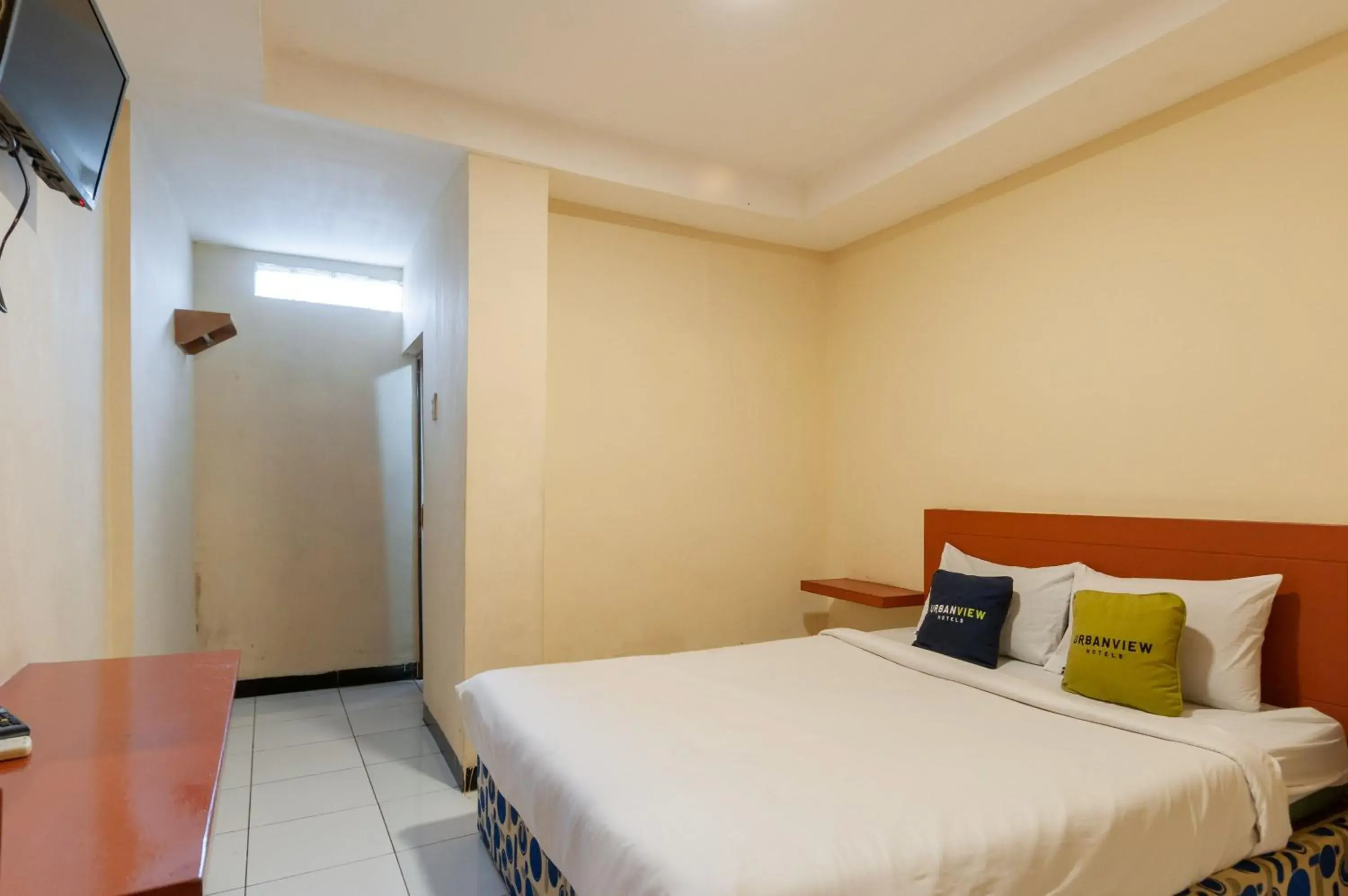 Superior Double Room in Urbanview Hotel Syariah Residence Medan by RedDoorz Superior Double Room in Urbanview Hotel Syariah Residence Medan by RedDoorz