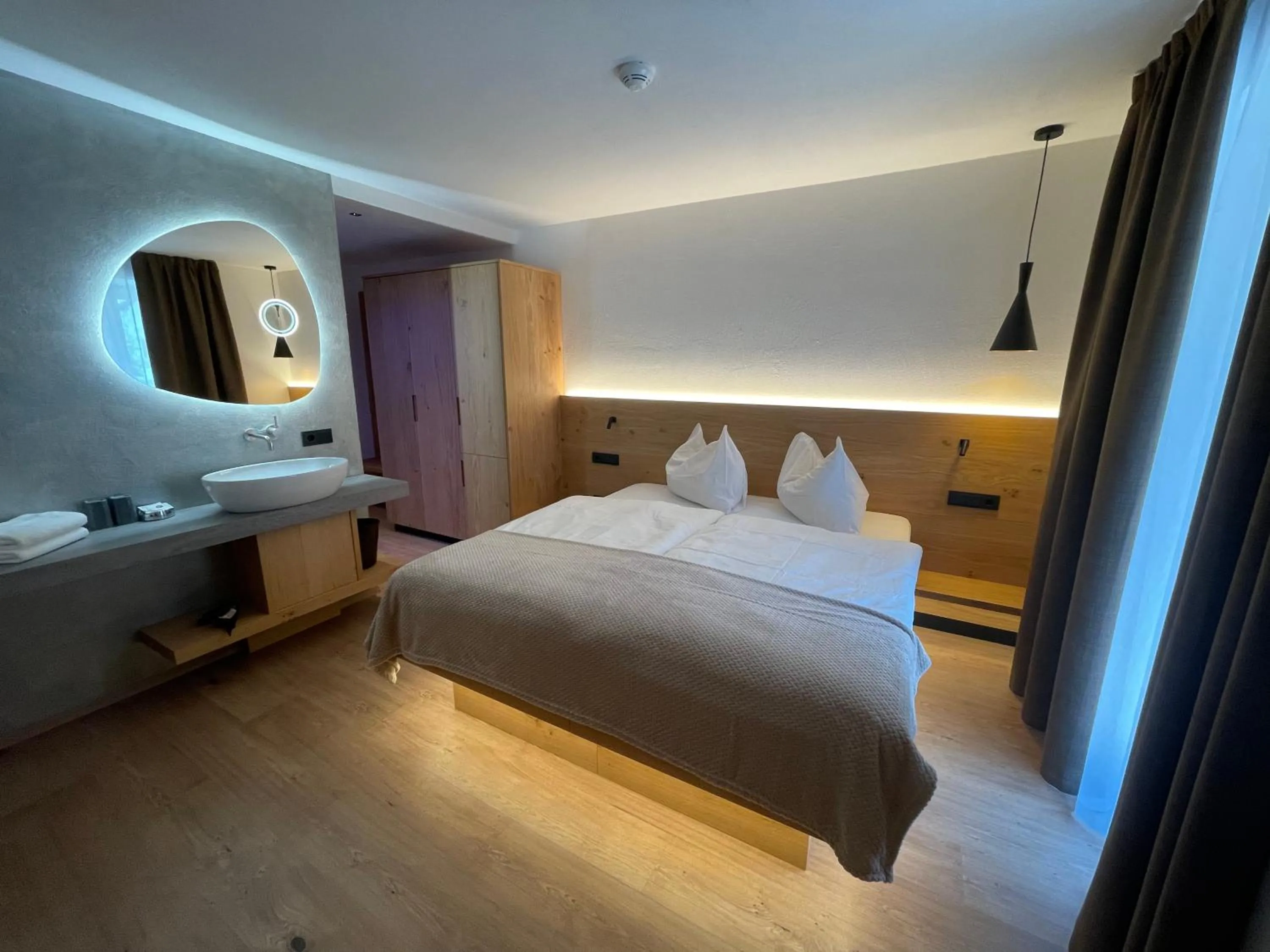 Bed in Hotel Des Alpes