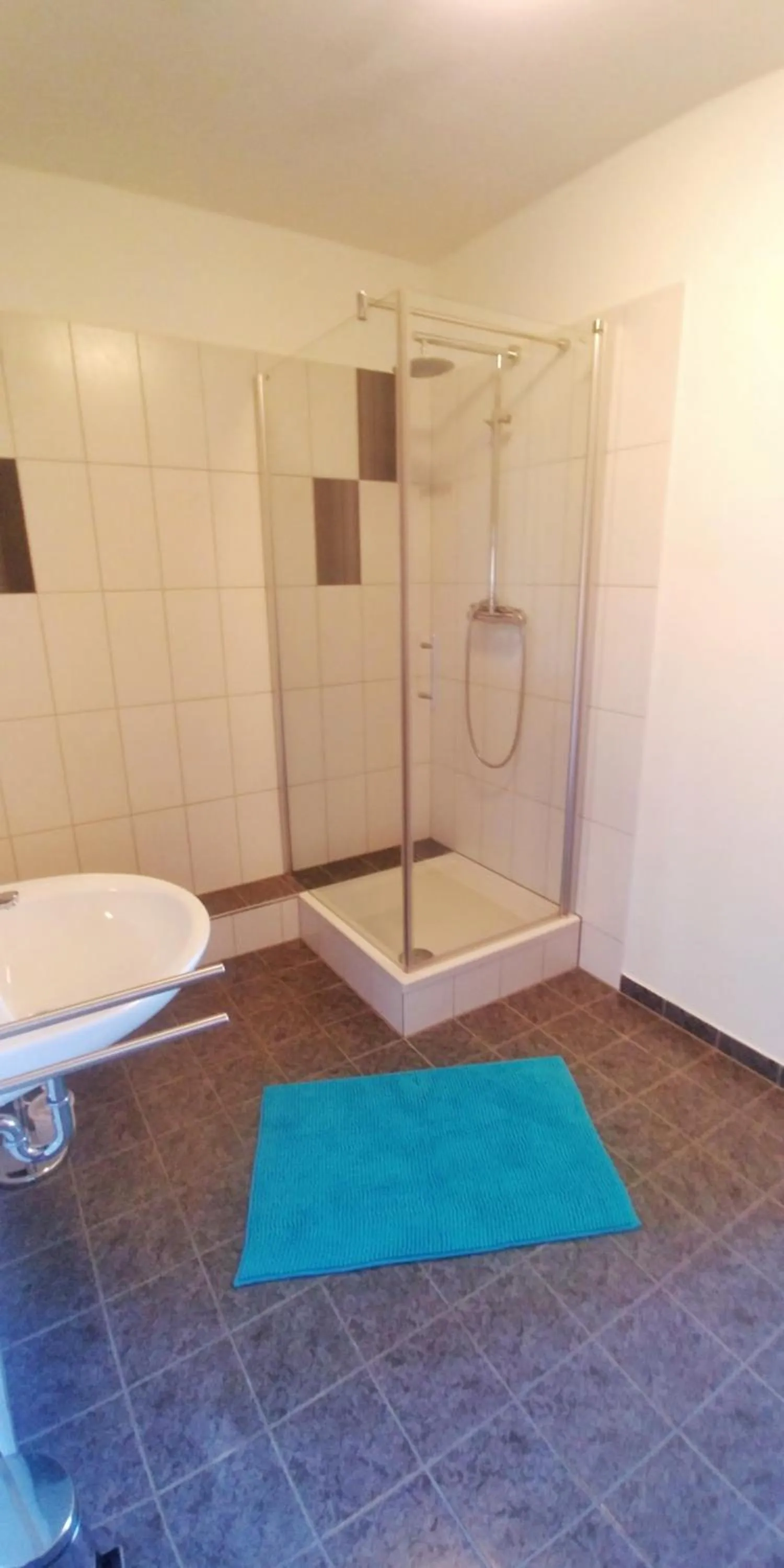 Bathroom in Privathotel Der Schwarze Herrgott No TV