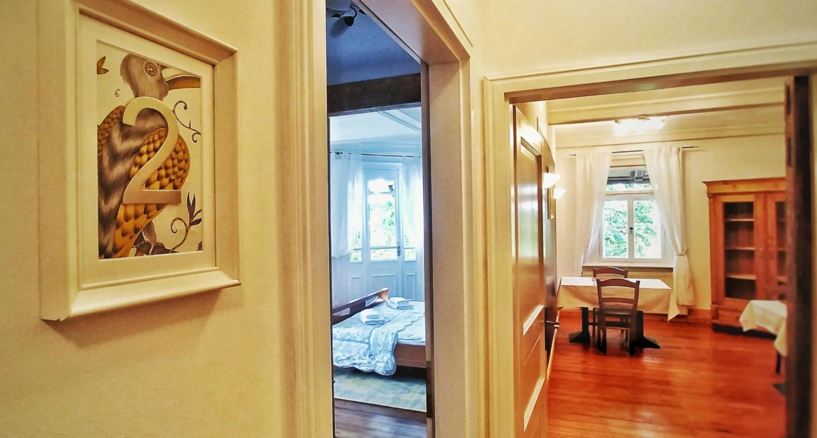 Restaurant/places to eat in Privathotel Der Schwarze Herrgott No TV