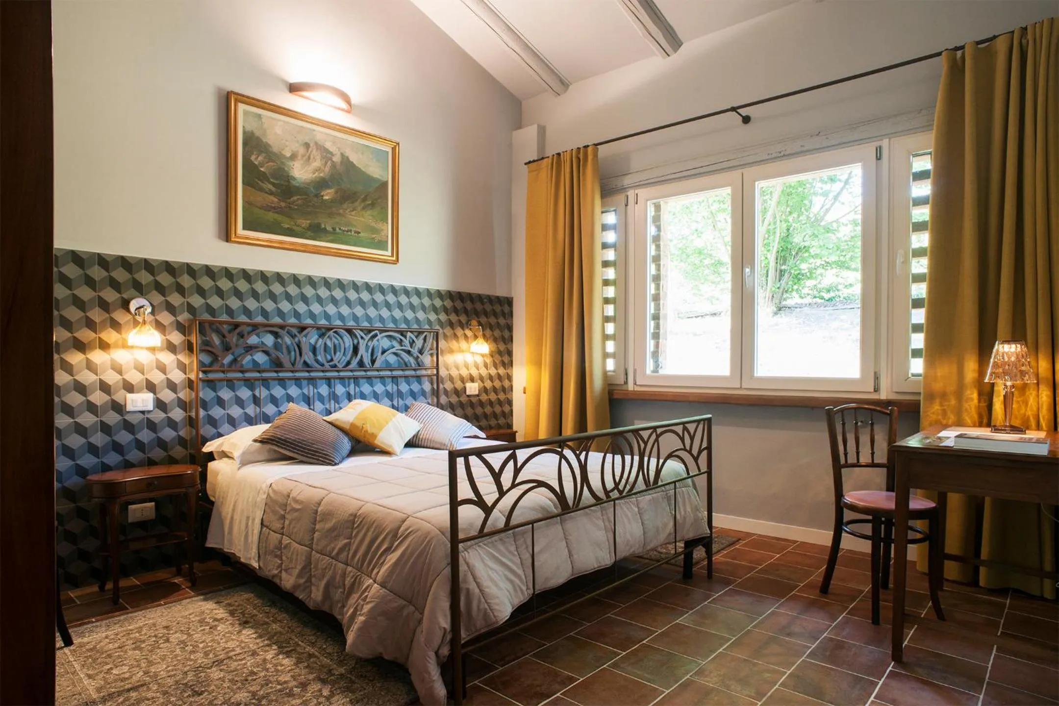 Bed in La Giribaldina Winery & Farmhouse