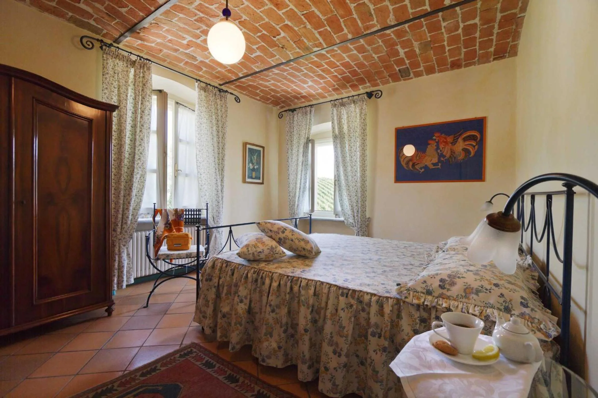 Photo of the whole room, Bed in La Giribaldina Winery & Farmhouse