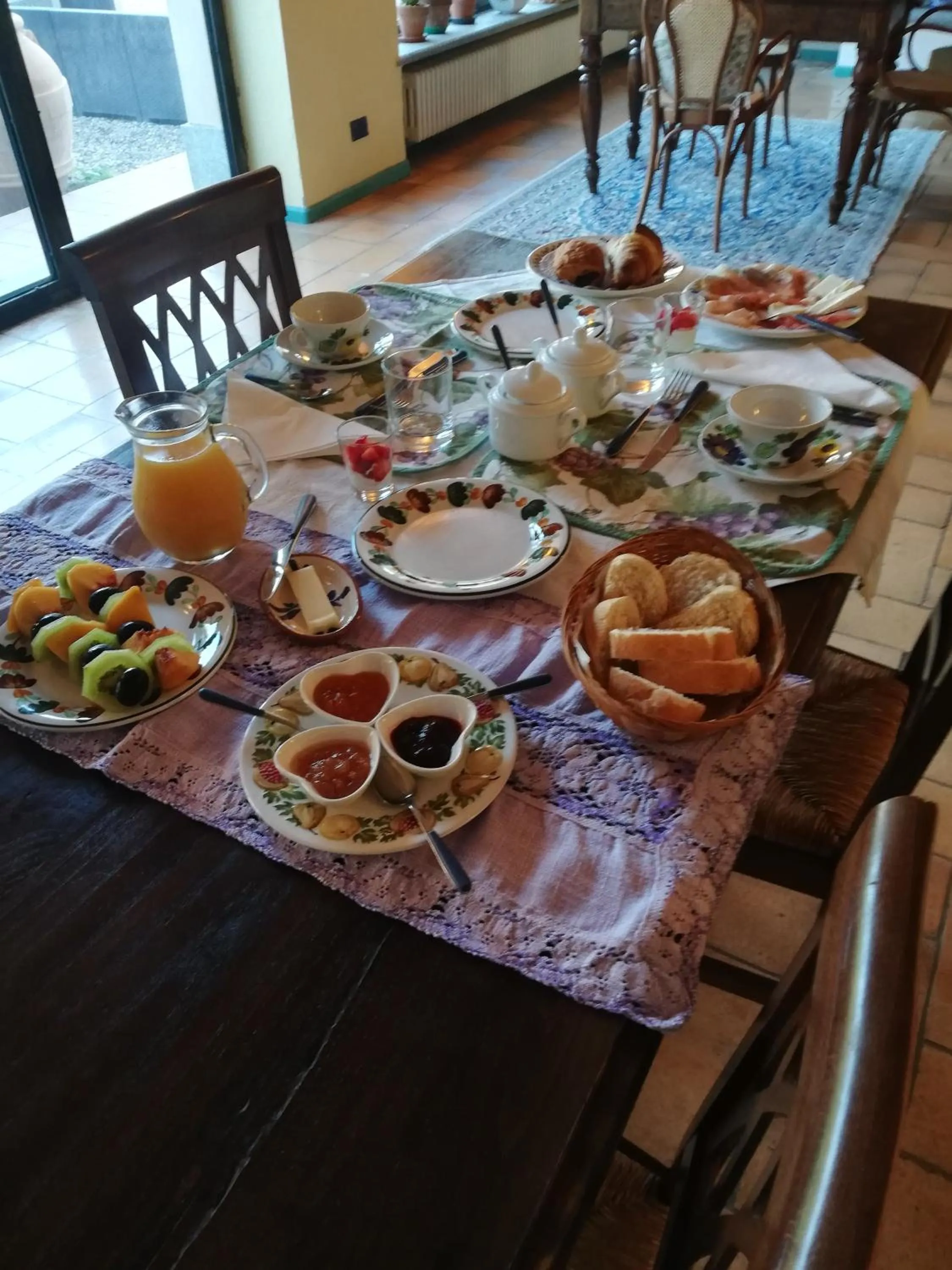 Breakfast in La Giribaldina Winery & Farmhouse
