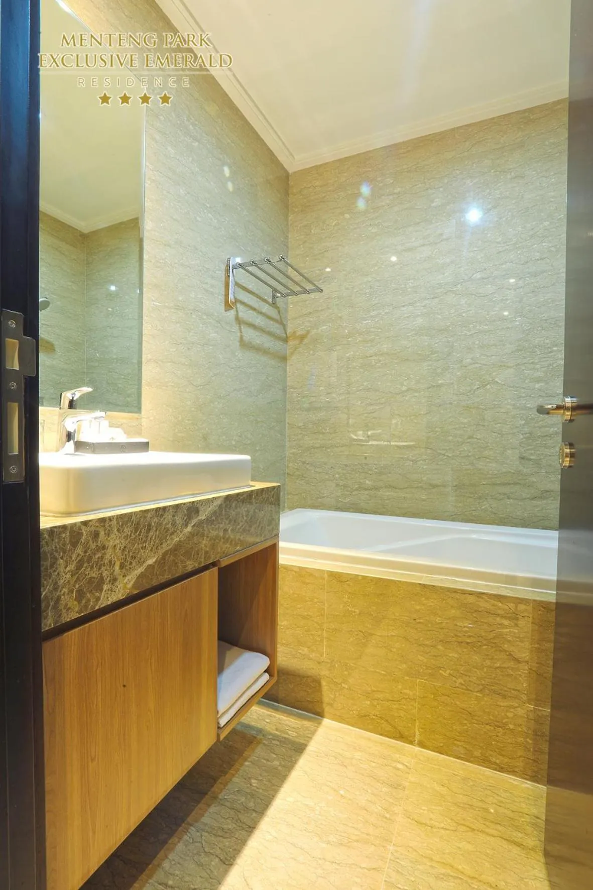 Menteng Park Exclusive Emerald