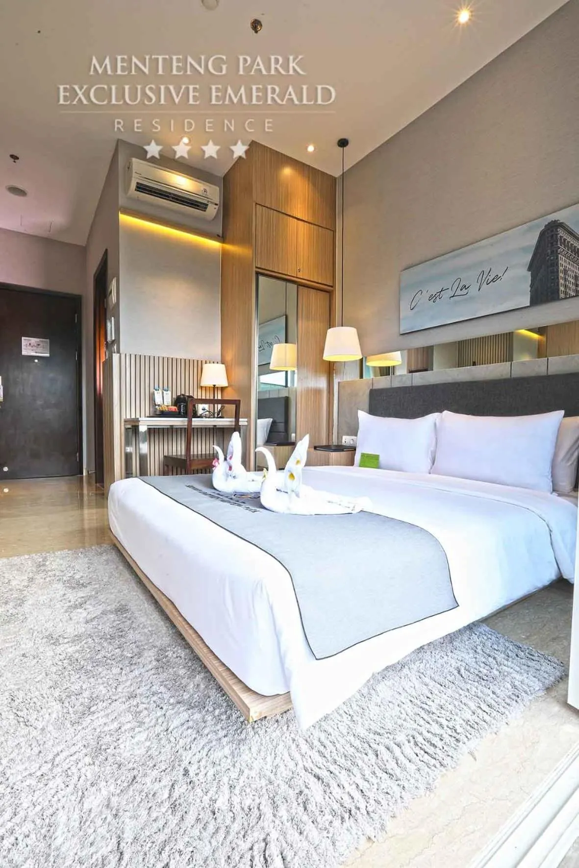 Bed in Menteng Park Exclusive Emerald
