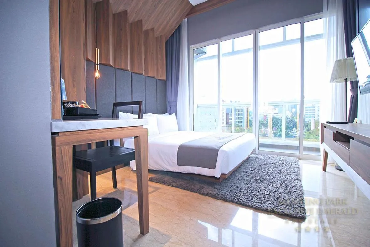 Bed in Menteng Park Exclusive Emerald