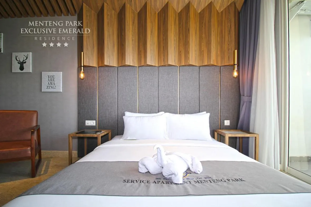 Bed in Menteng Park Exclusive Emerald