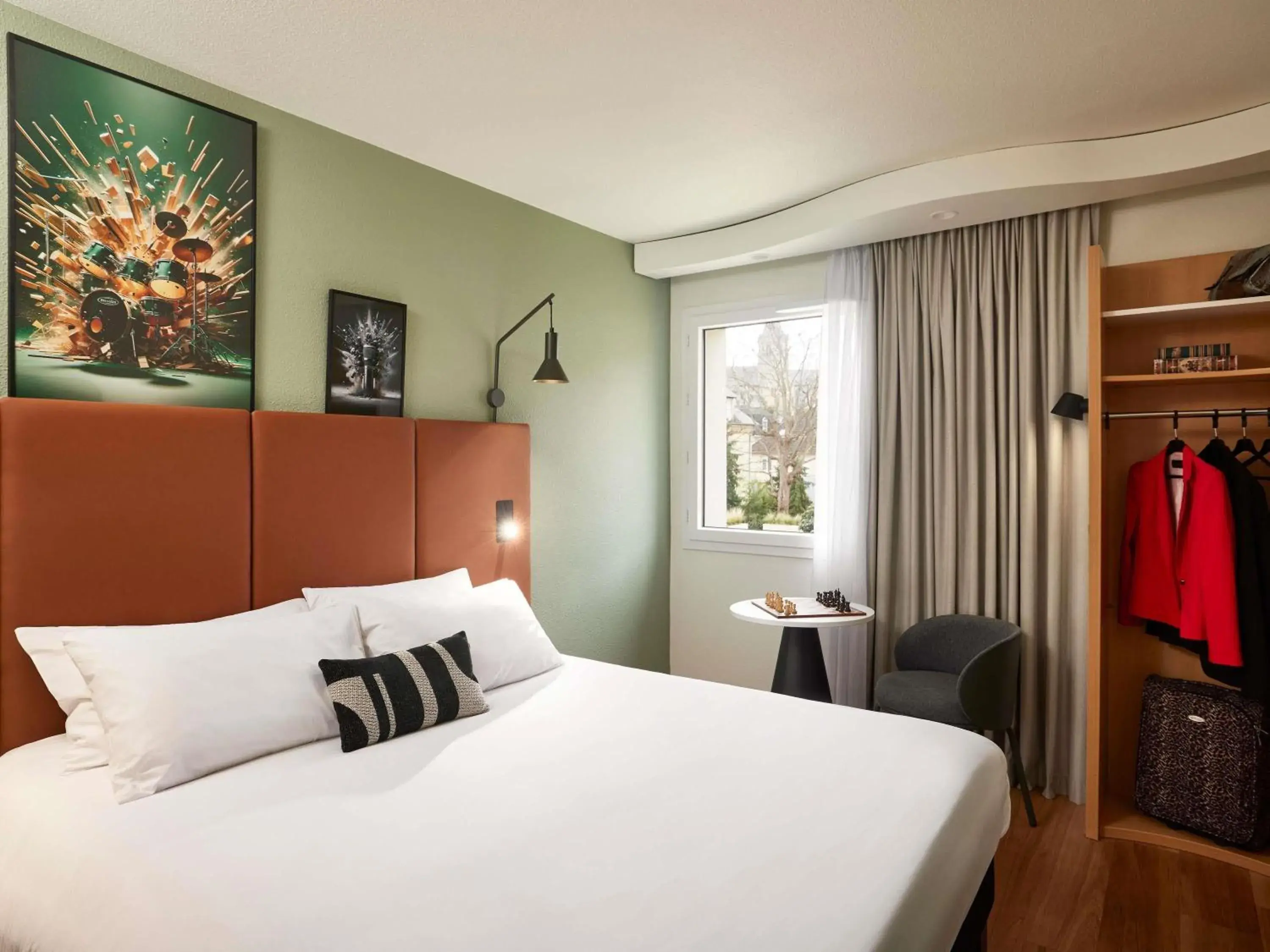 Double Room in IBIS Port de plaisance Double Room in IBIS Port de plaisance