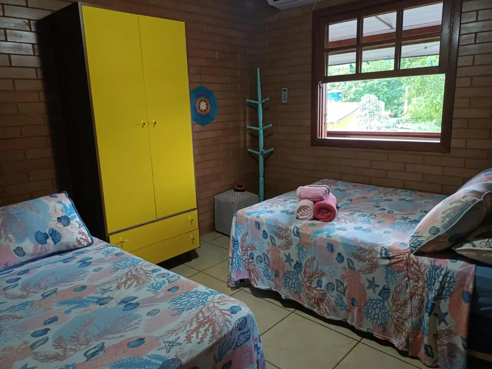 Photo of the whole room, Bed in EccO Capricornio