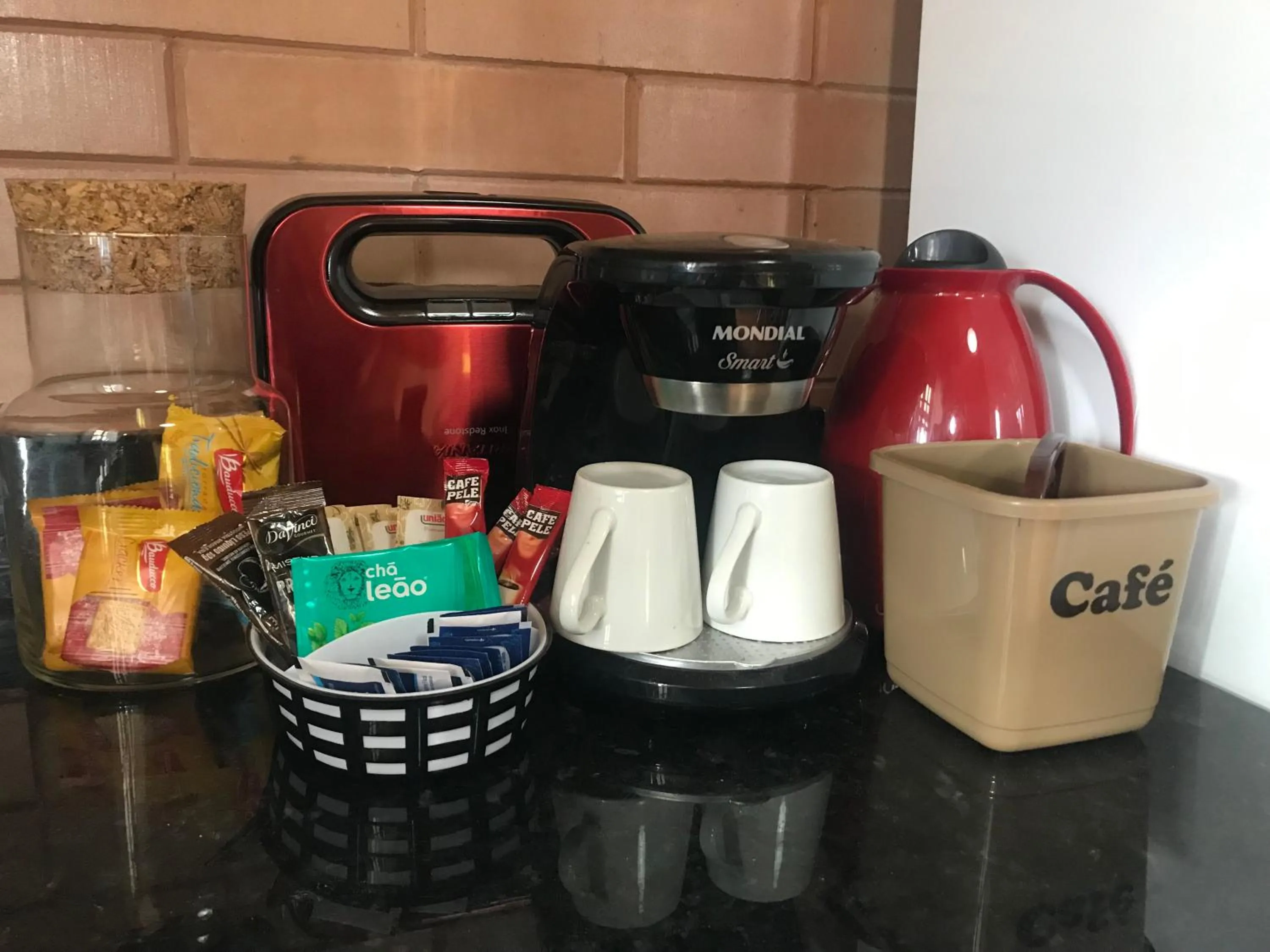 Coffee/tea facilities in EccO Capricornio