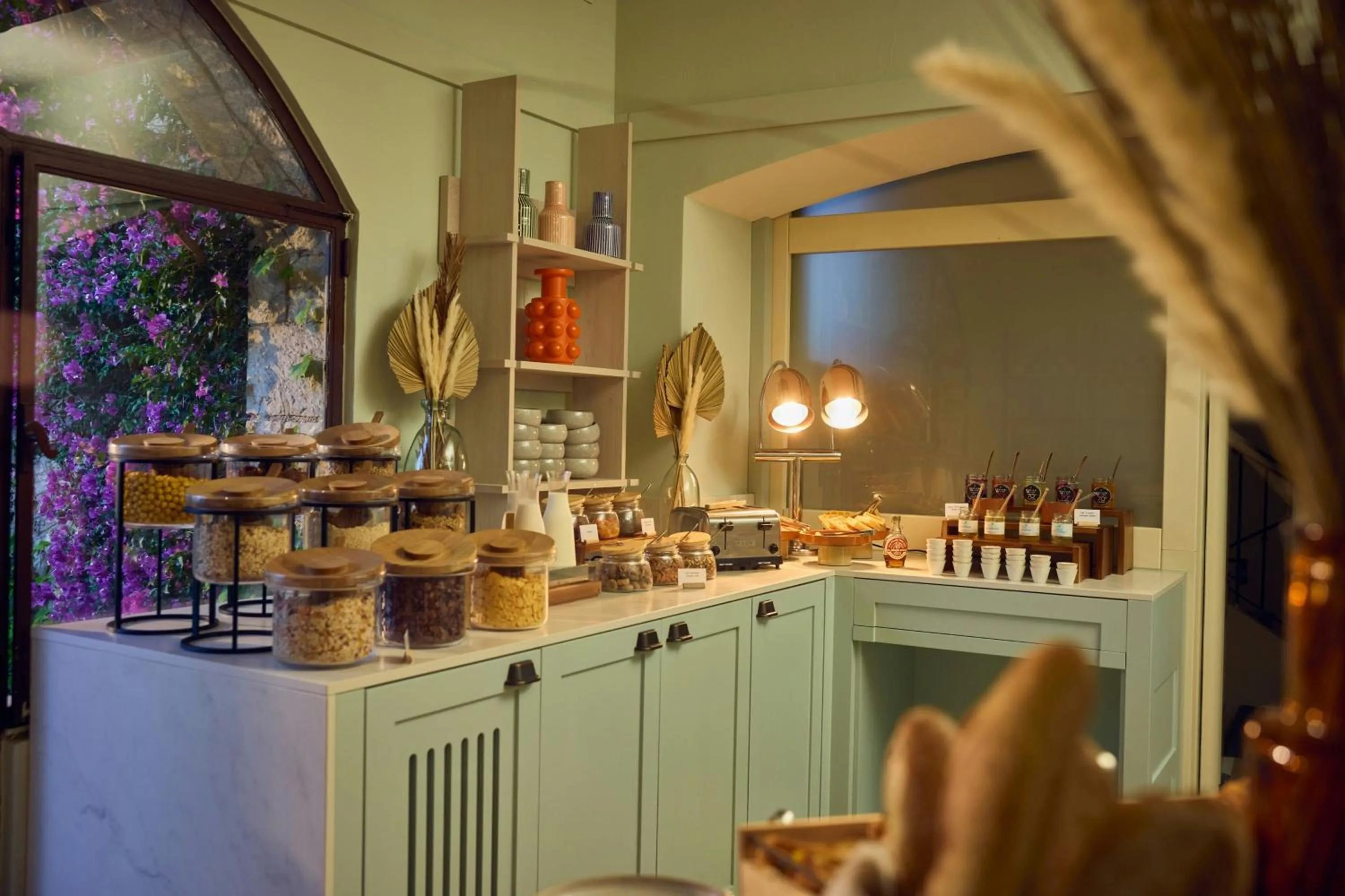 Restaurant/places to eat in La Bastide de Mougins, a Tribute Portfolio Hotel