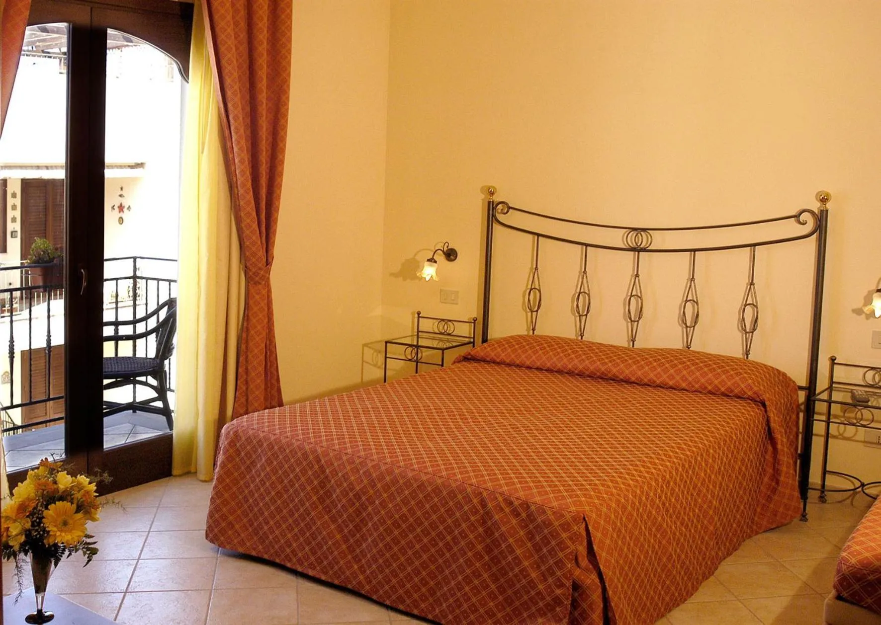 Bedroom, Bed in Zingaro Hotel