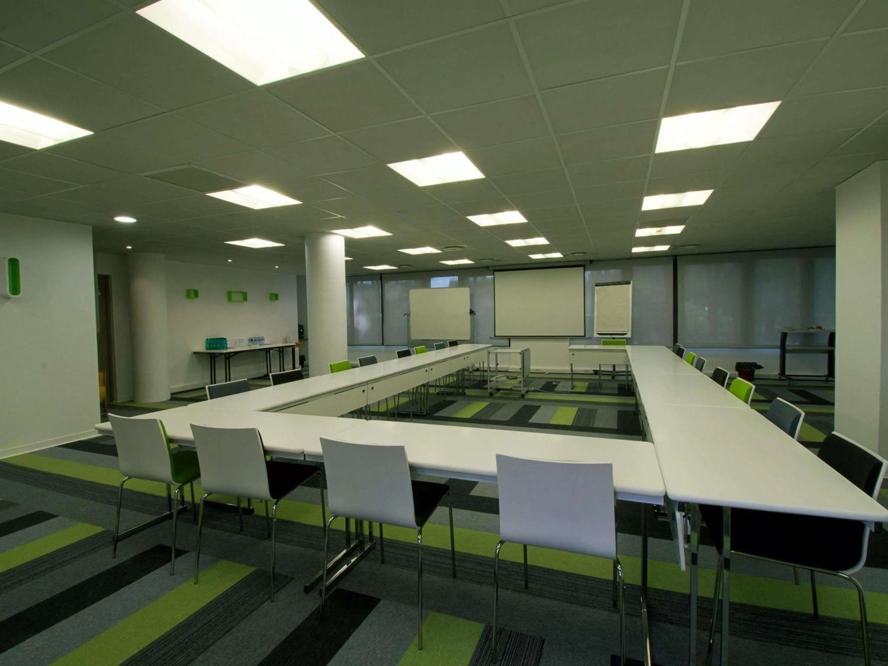 Meeting/conference room in ibis Toulouse Pont Jumeaux