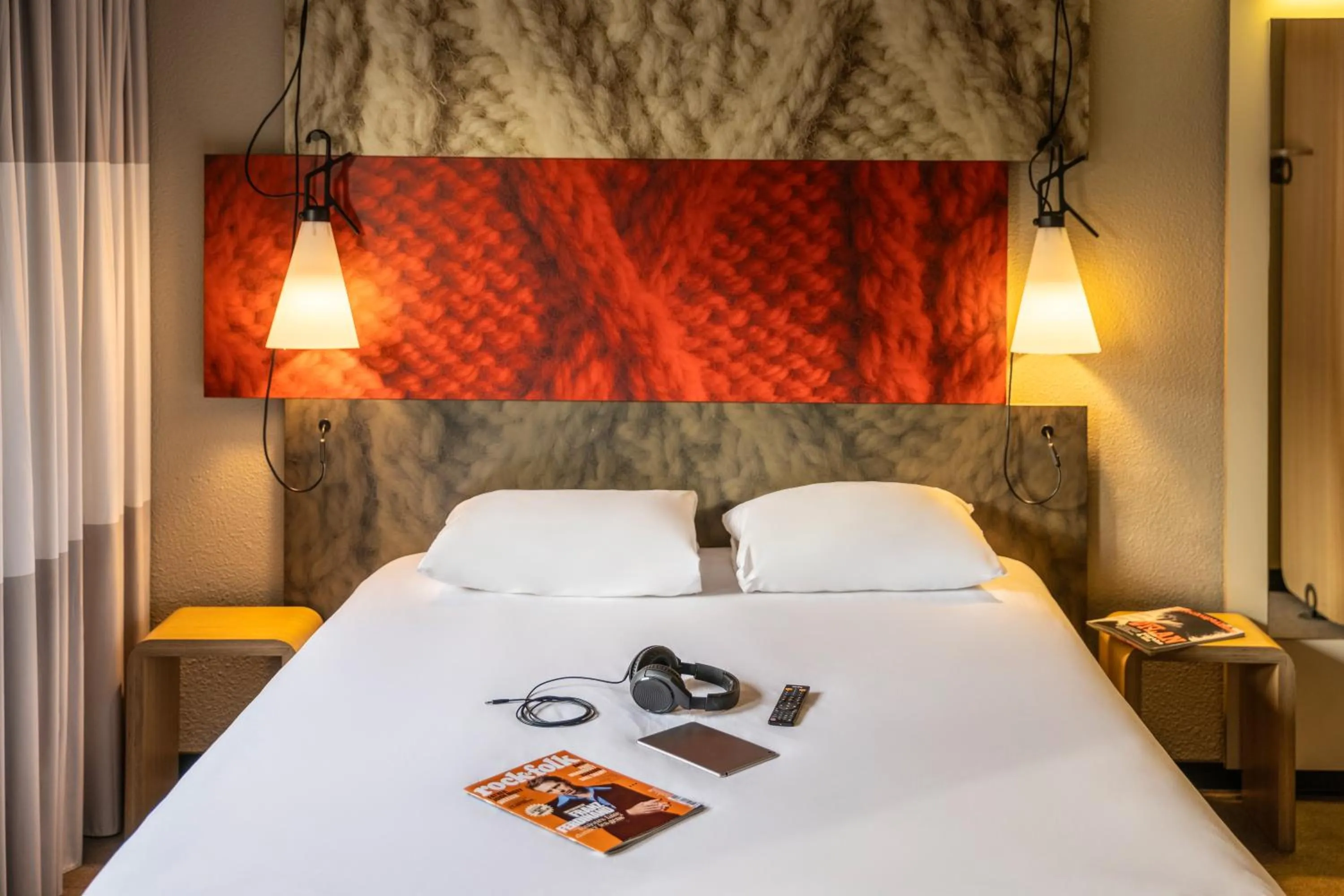 Bedroom, Bed in ibis Toulouse Pont Jumeaux