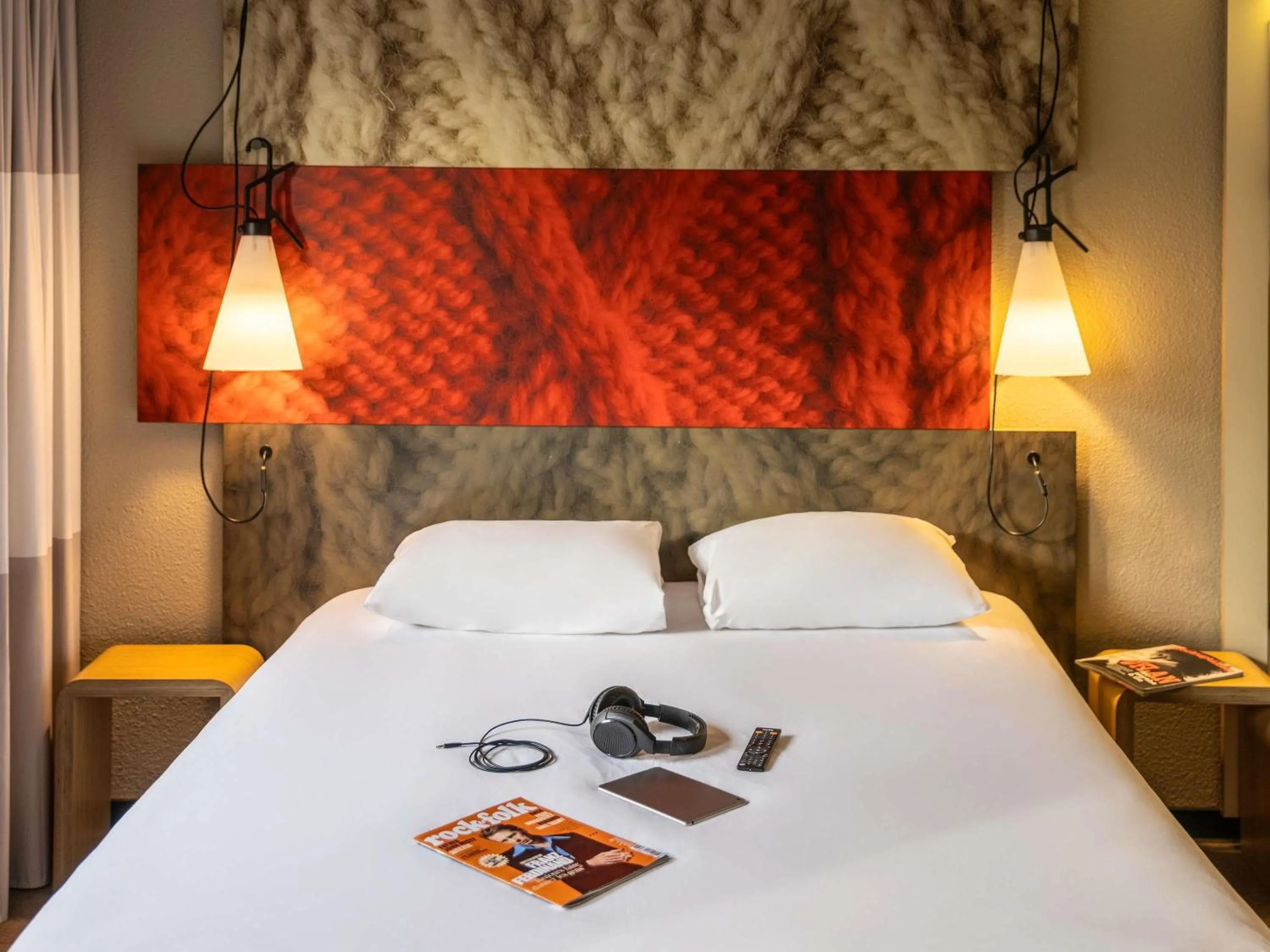 Bedroom, Bed in ibis Toulouse Pont Jumeaux