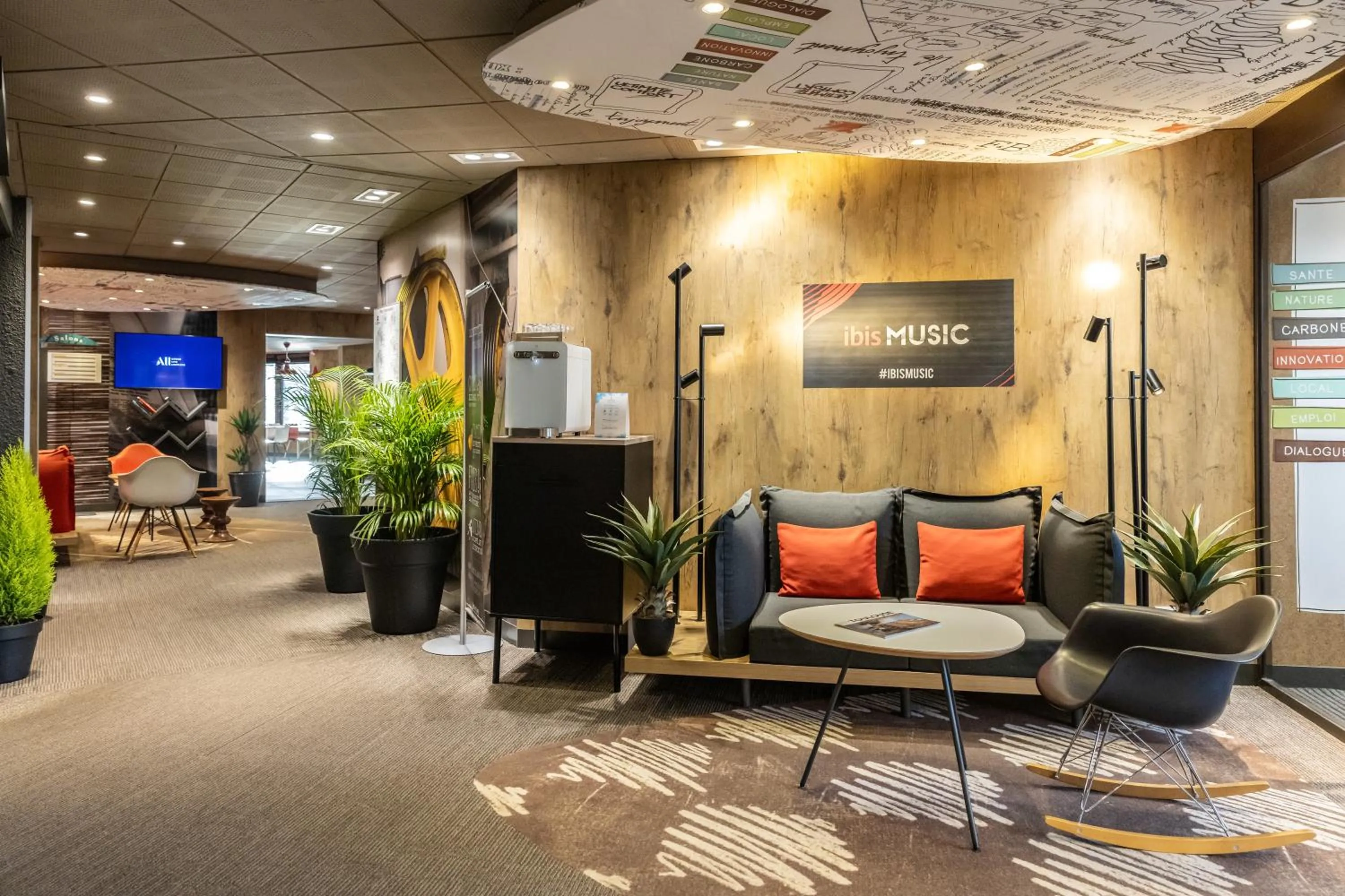 Living room in ibis Toulouse Pont Jumeaux