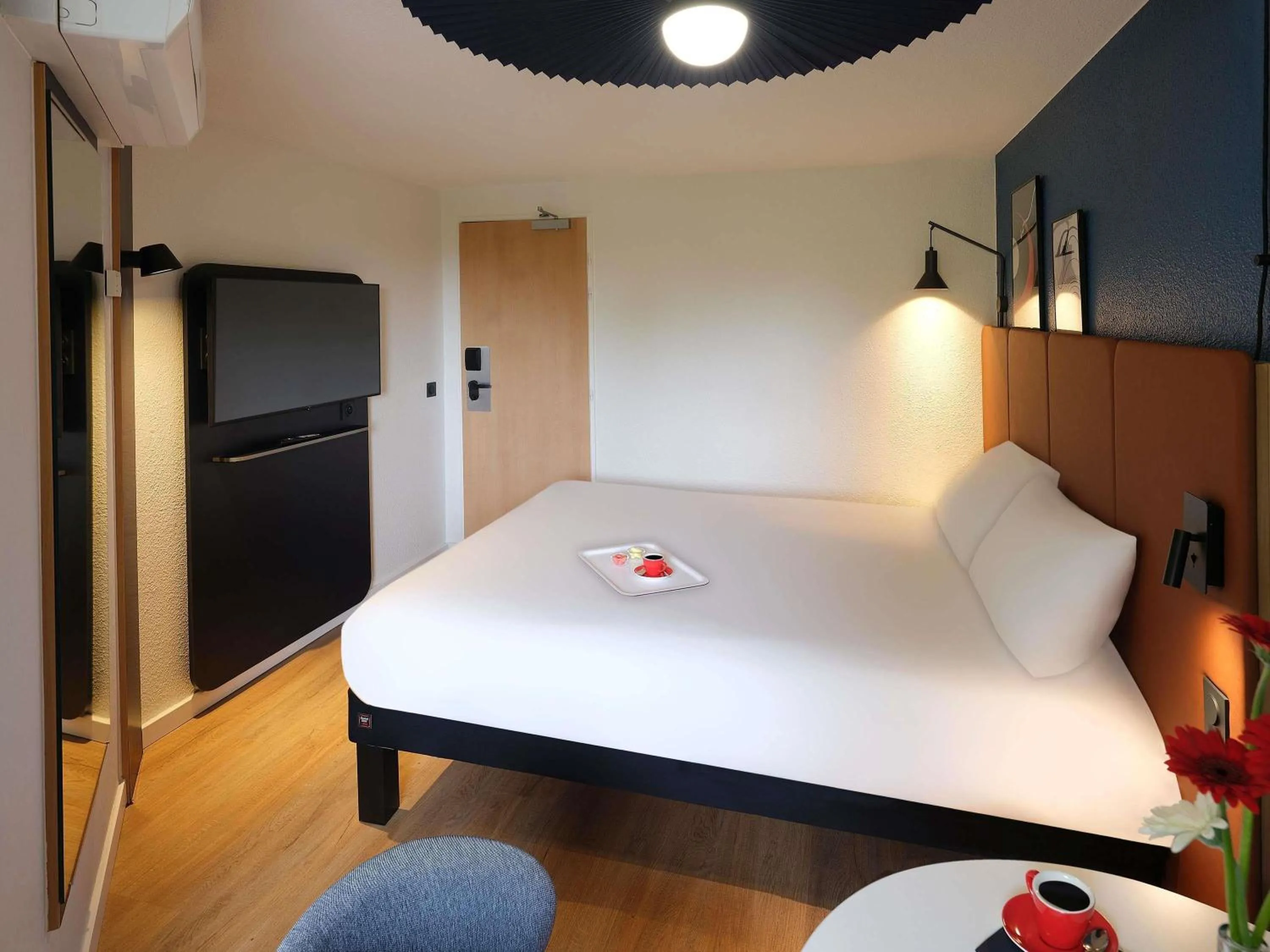 TV and multimedia, Bed in ibis Toulouse Pont Jumeaux