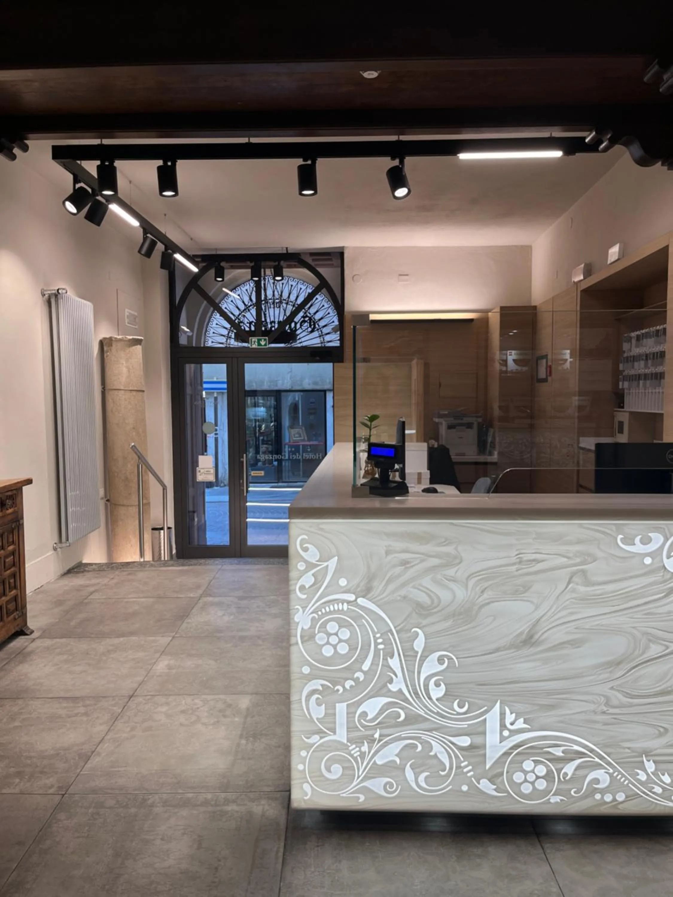 Lobby or reception in Hotel dei Gonzaga, MantegnaHotels