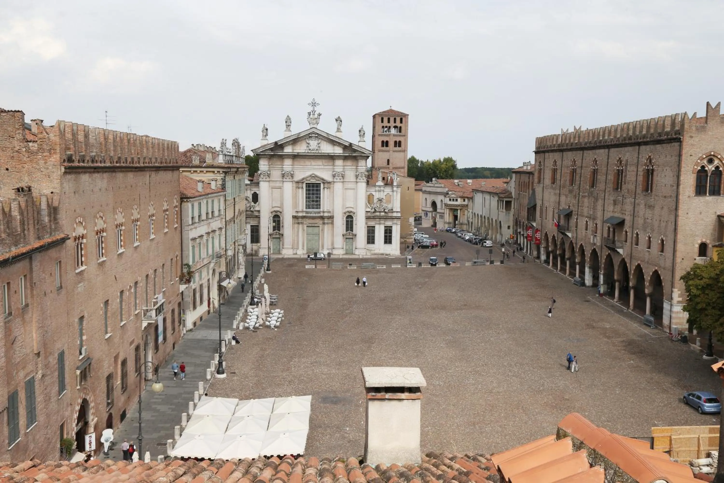 Nearby landmark in Hotel dei Gonzaga, MantegnaHotels