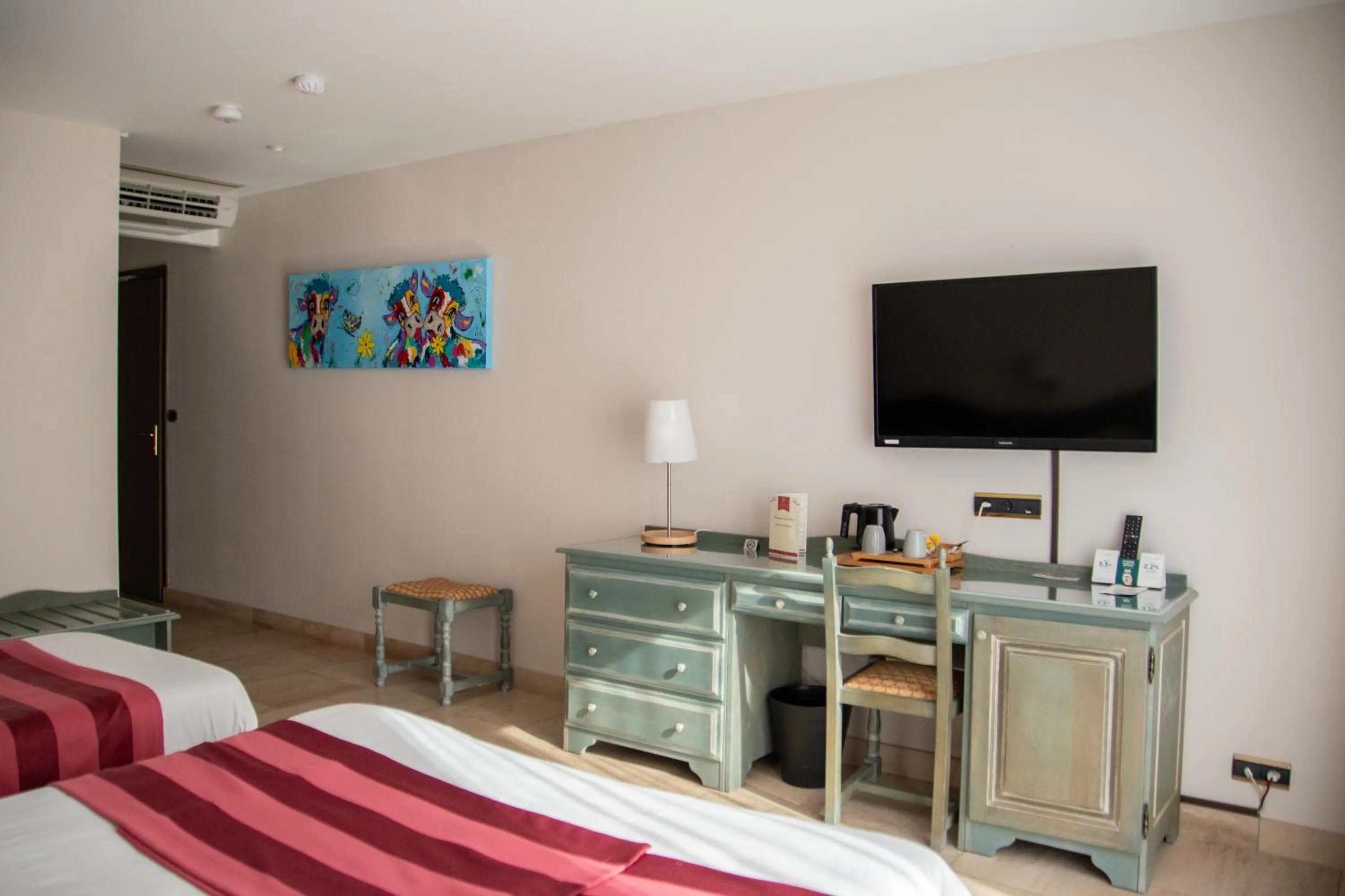 Bedroom, Bed in Logis Le Saint Nicolas