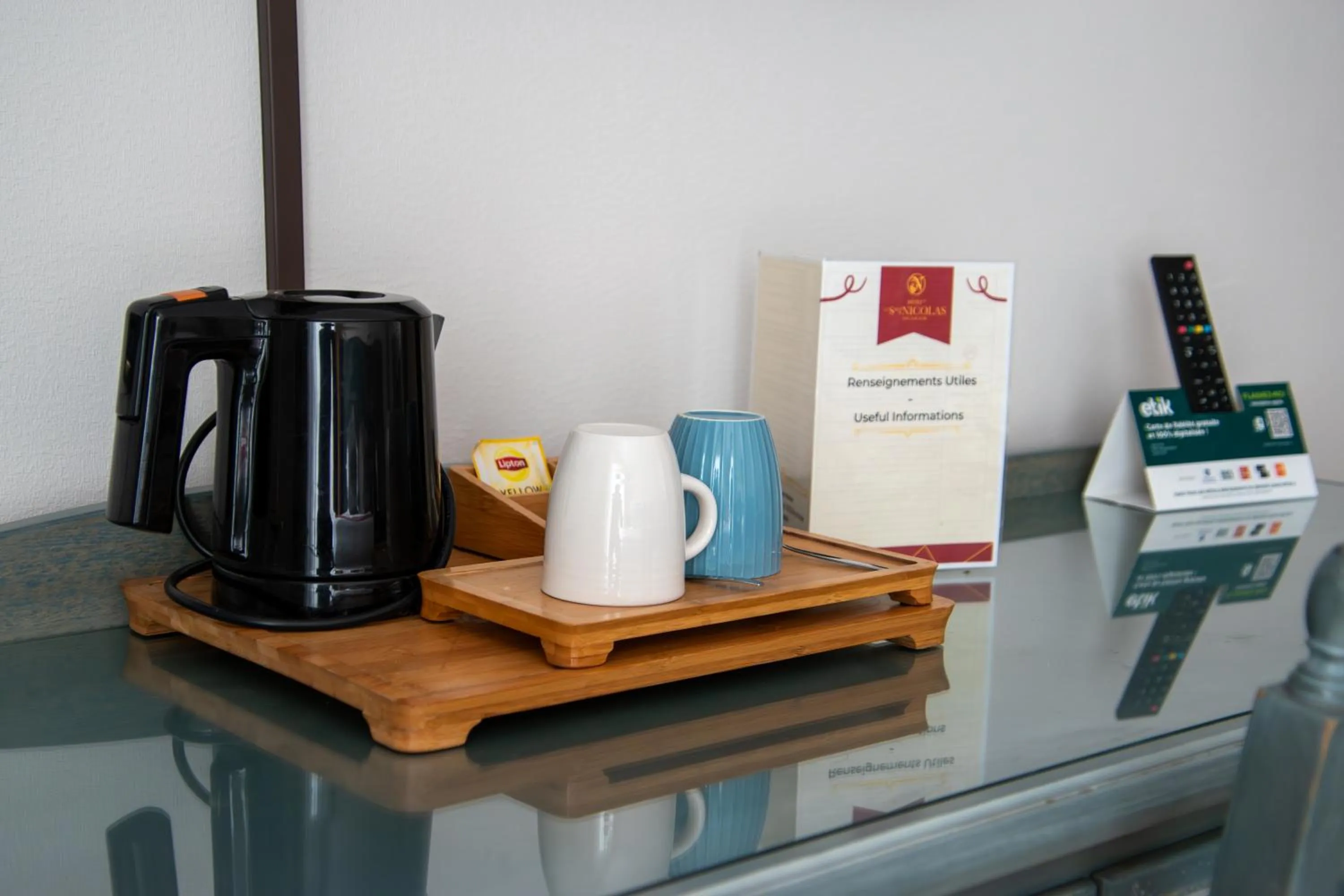 Coffee/tea facilities in Logis Le Saint Nicolas