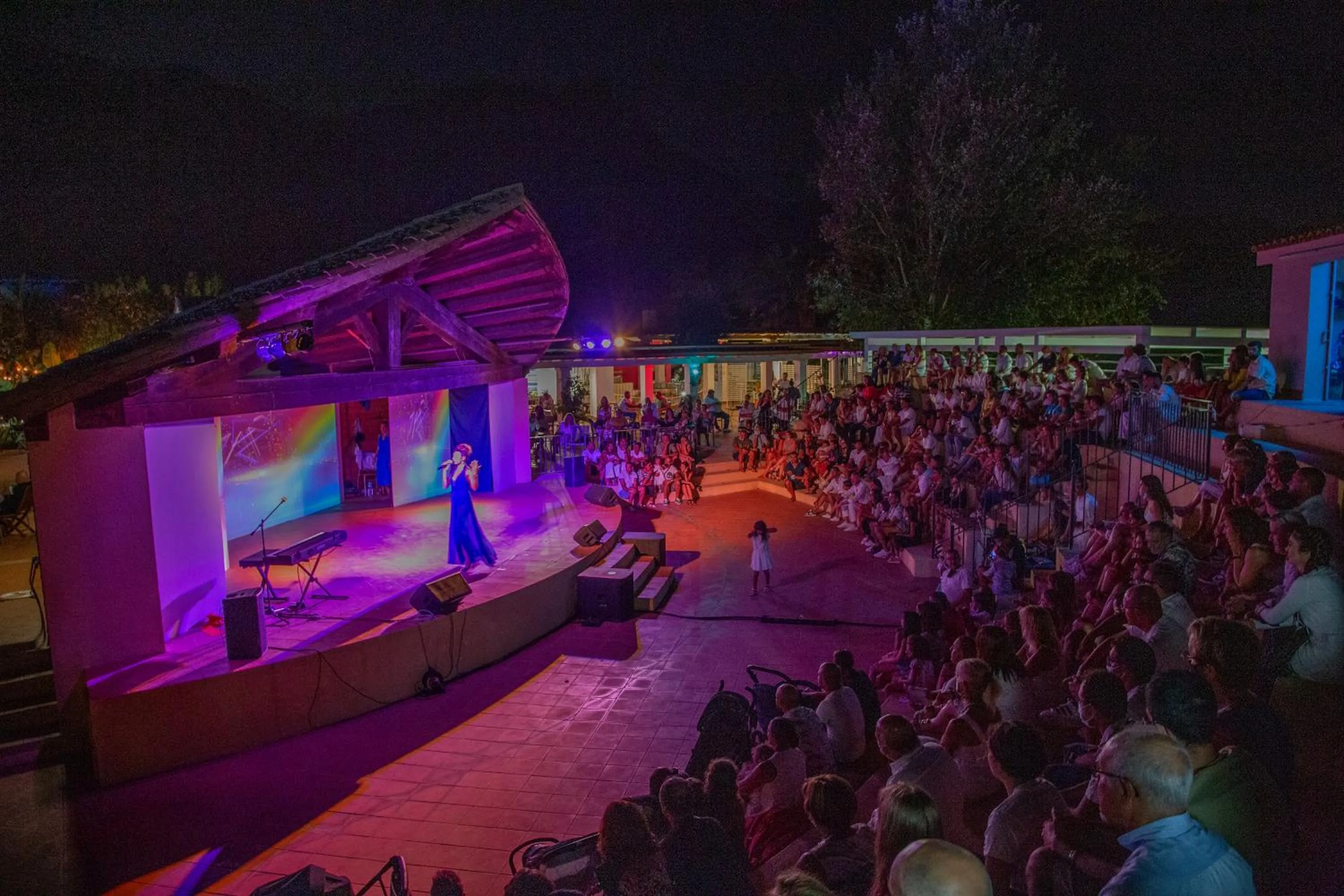 Evening entertainment in Perdepera Resort