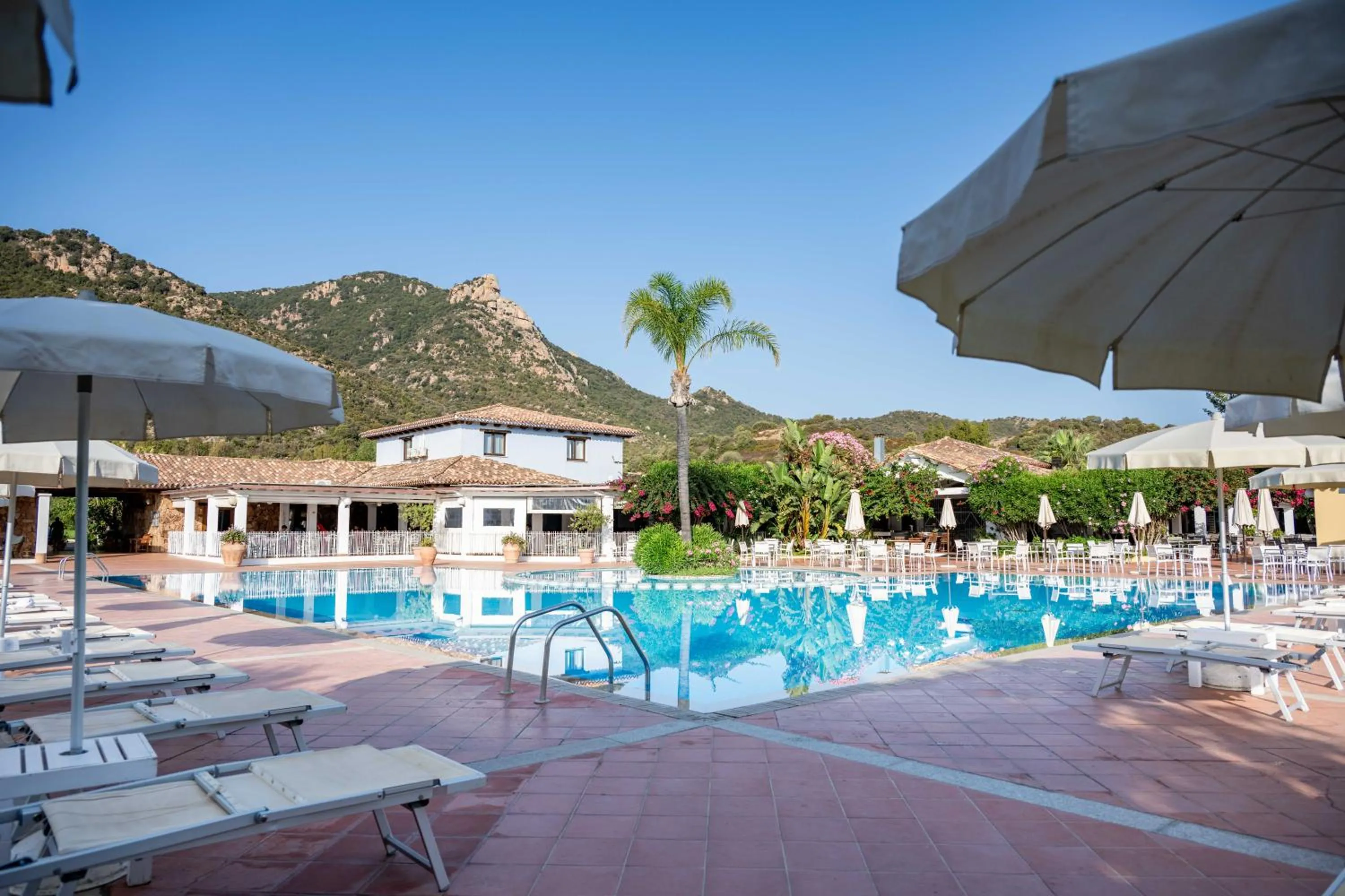 Swimming pool in Perdepera Resort