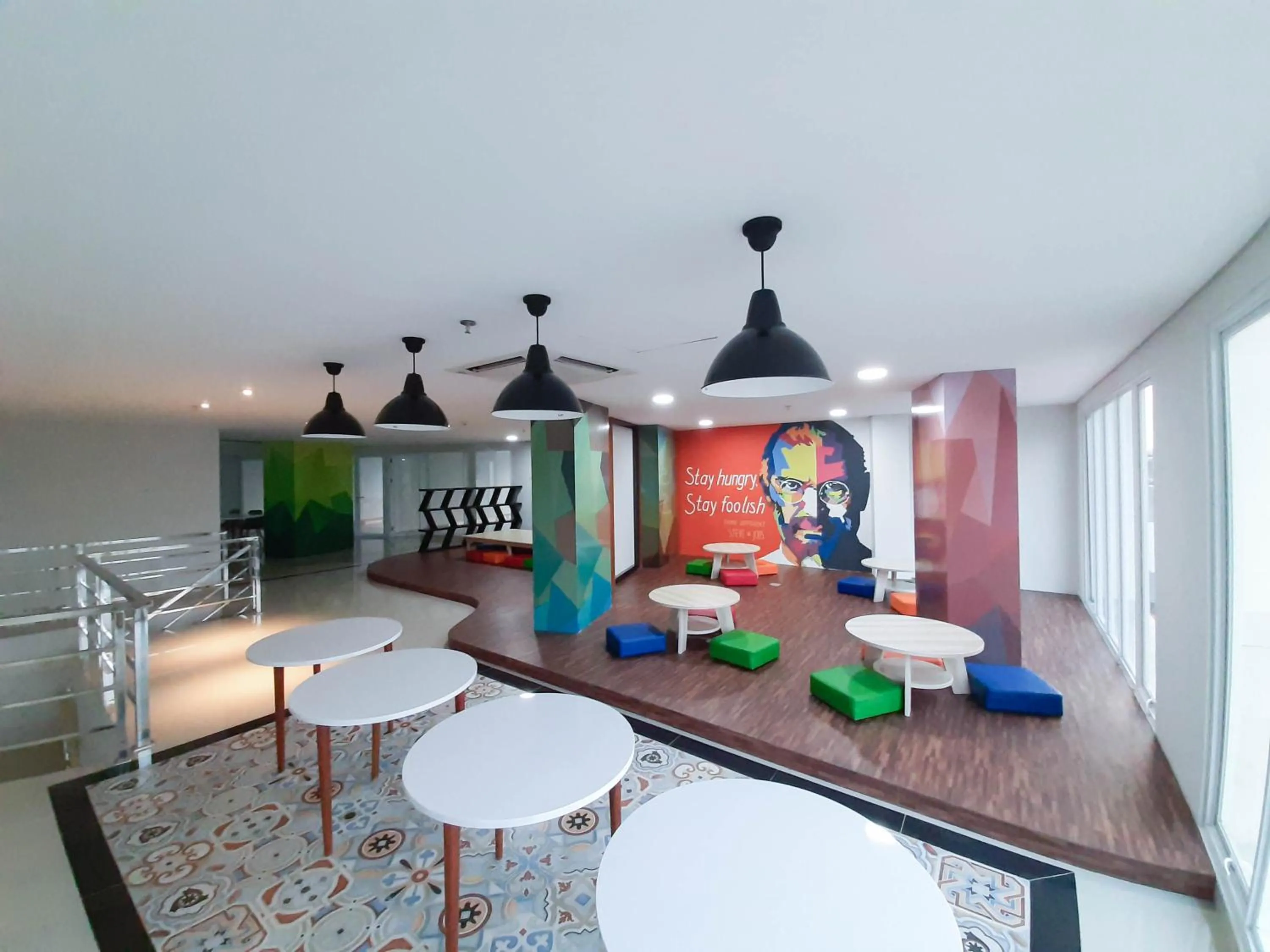 Library in Apartemen Taman Melati Sinduadi By NGINAP