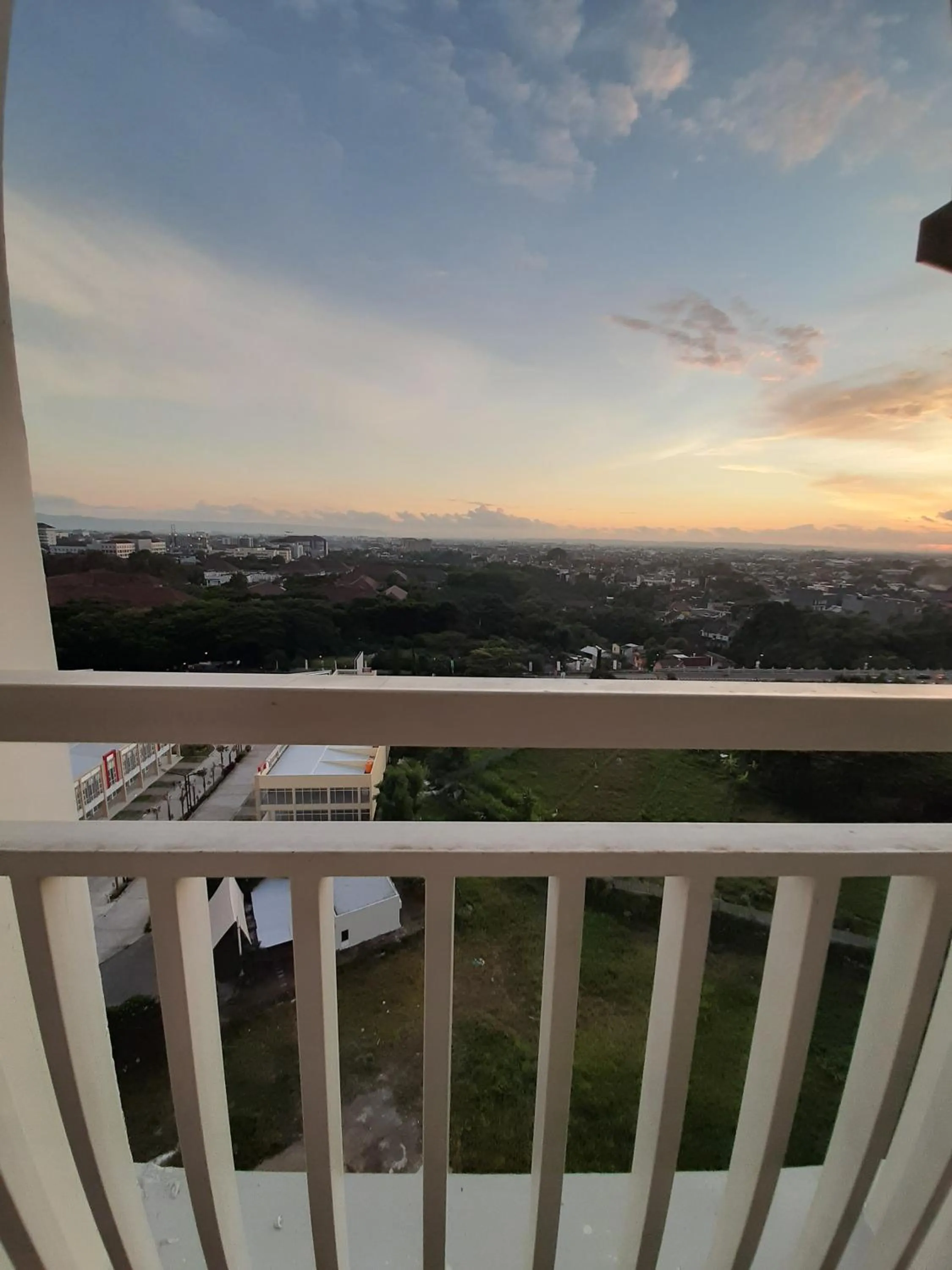 Balcony/Terrace in Apartemen Taman Melati Sinduadi By NGINAP