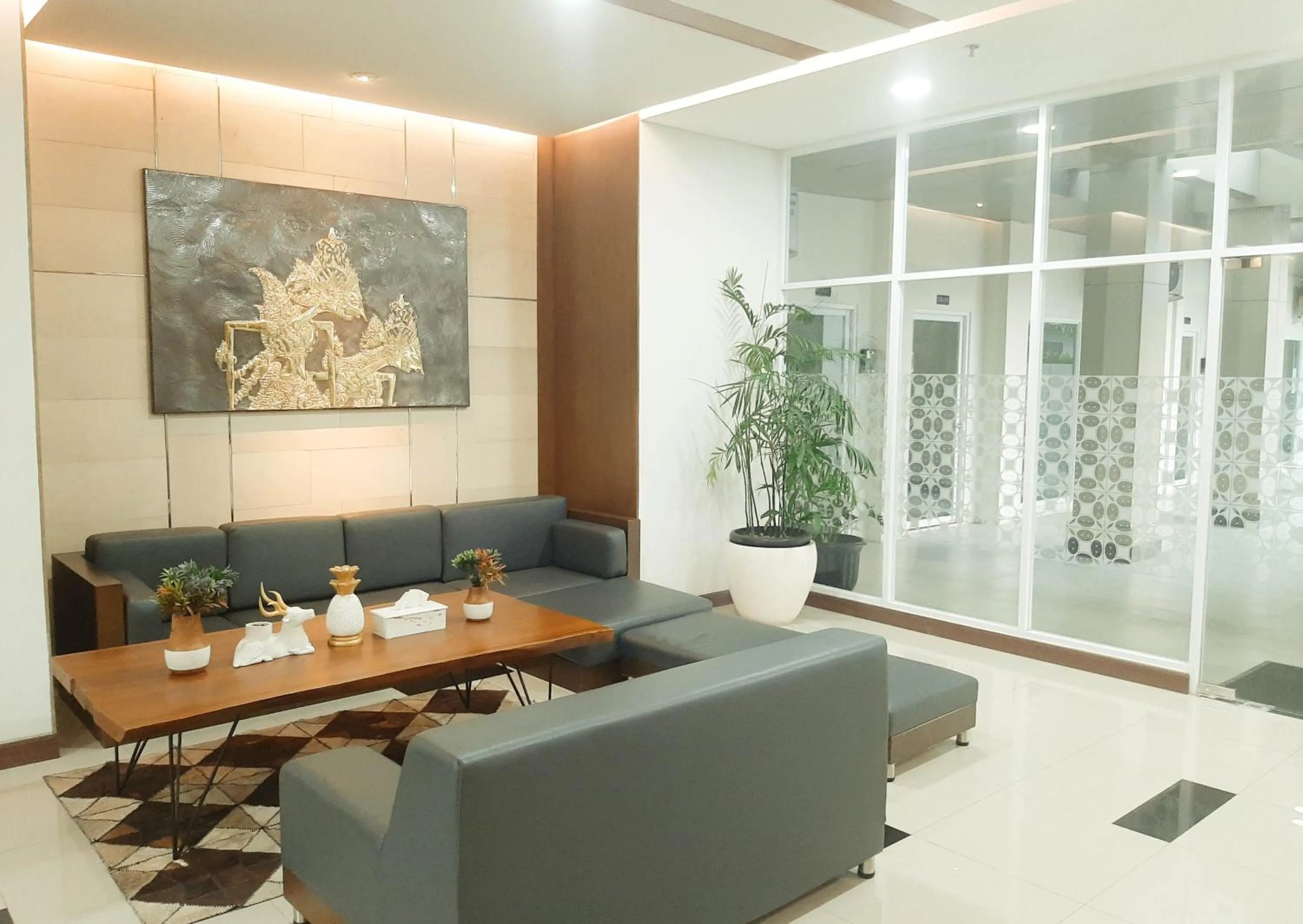 Lobby or reception in Apartemen Taman Melati Sinduadi By NGINAP